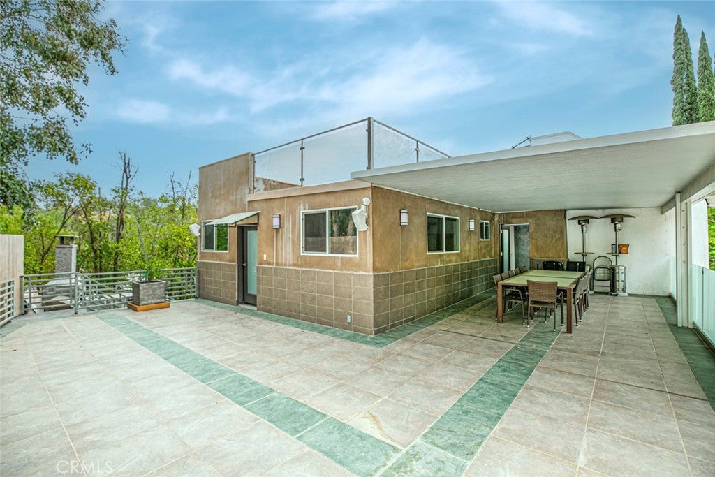 Woodland Hills, California, 91364, United States, 3 Bedrooms Bedrooms, ,3 BathroomsBathrooms,Residential,For Sale,1942330