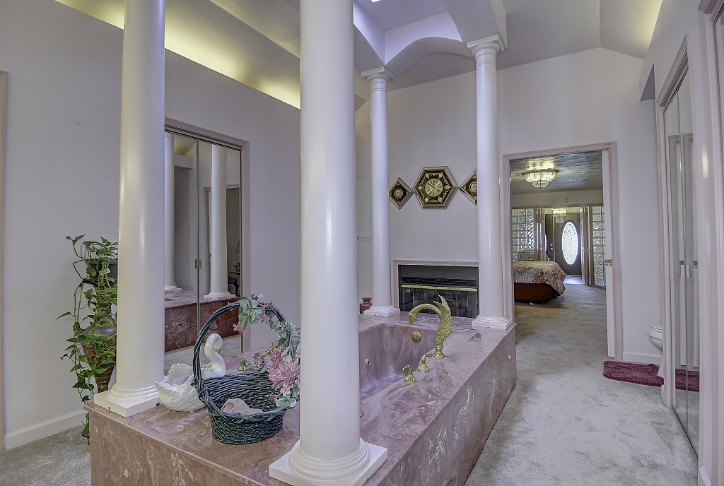 Norfolk, Virginia, 23502, United States, 4 Bedrooms Bedrooms, ,4 BathroomsBathrooms,Residential,For Sale,1974542