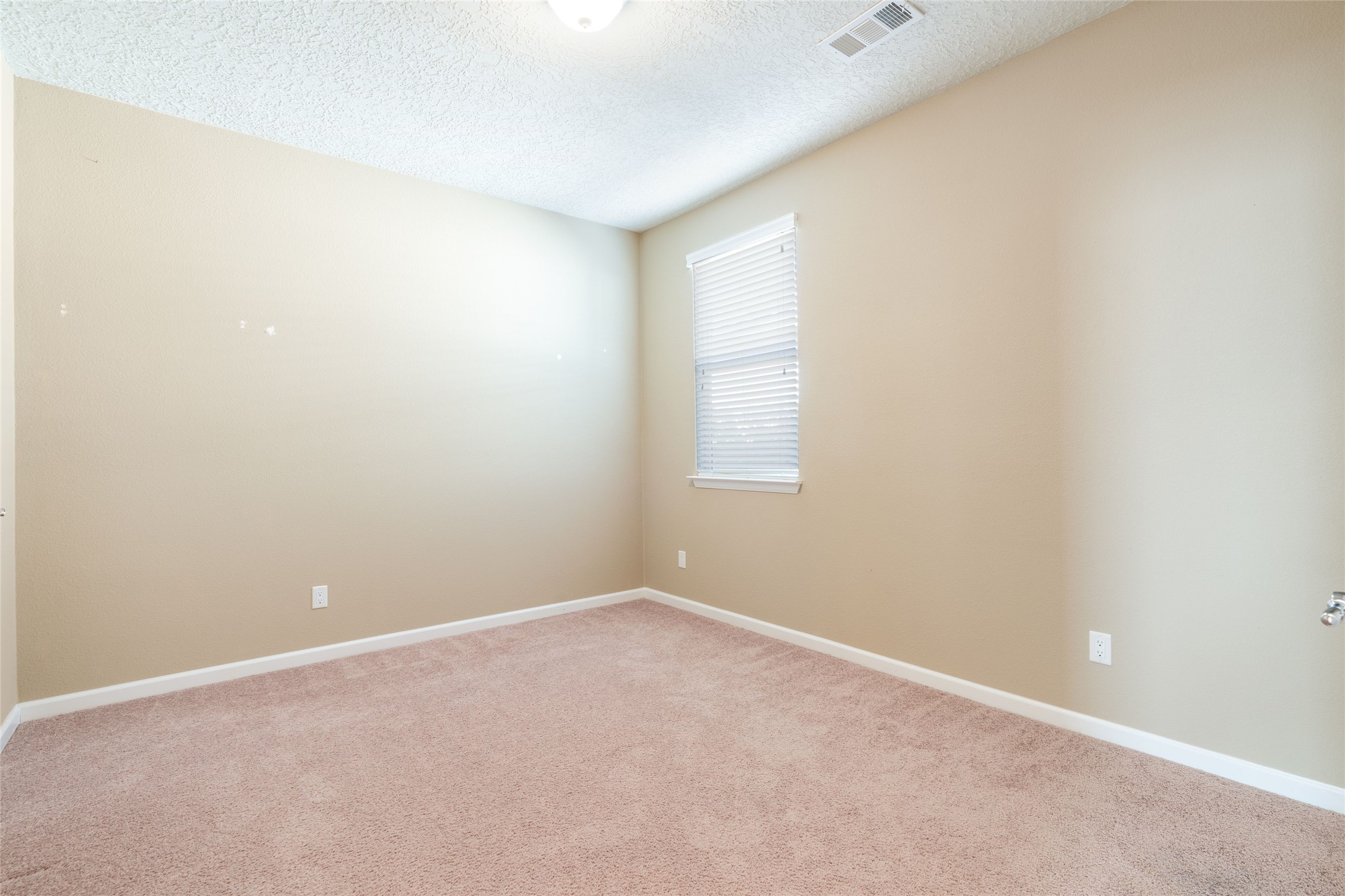  4010 Sierra Alta Ave NE - 物件實景
