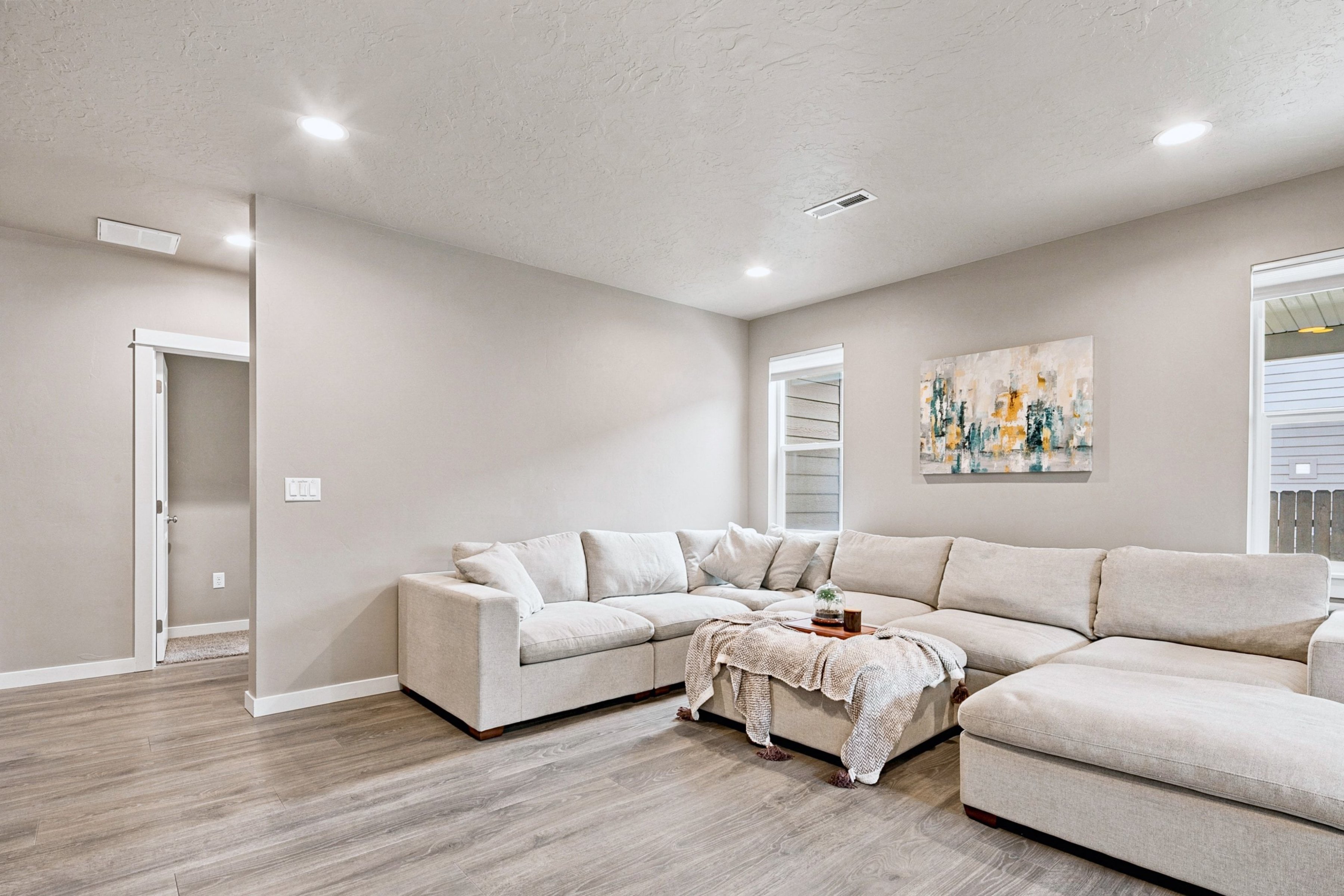 Modern Craftsman Offering Main-Level Primary & RV Parking - 物件實景