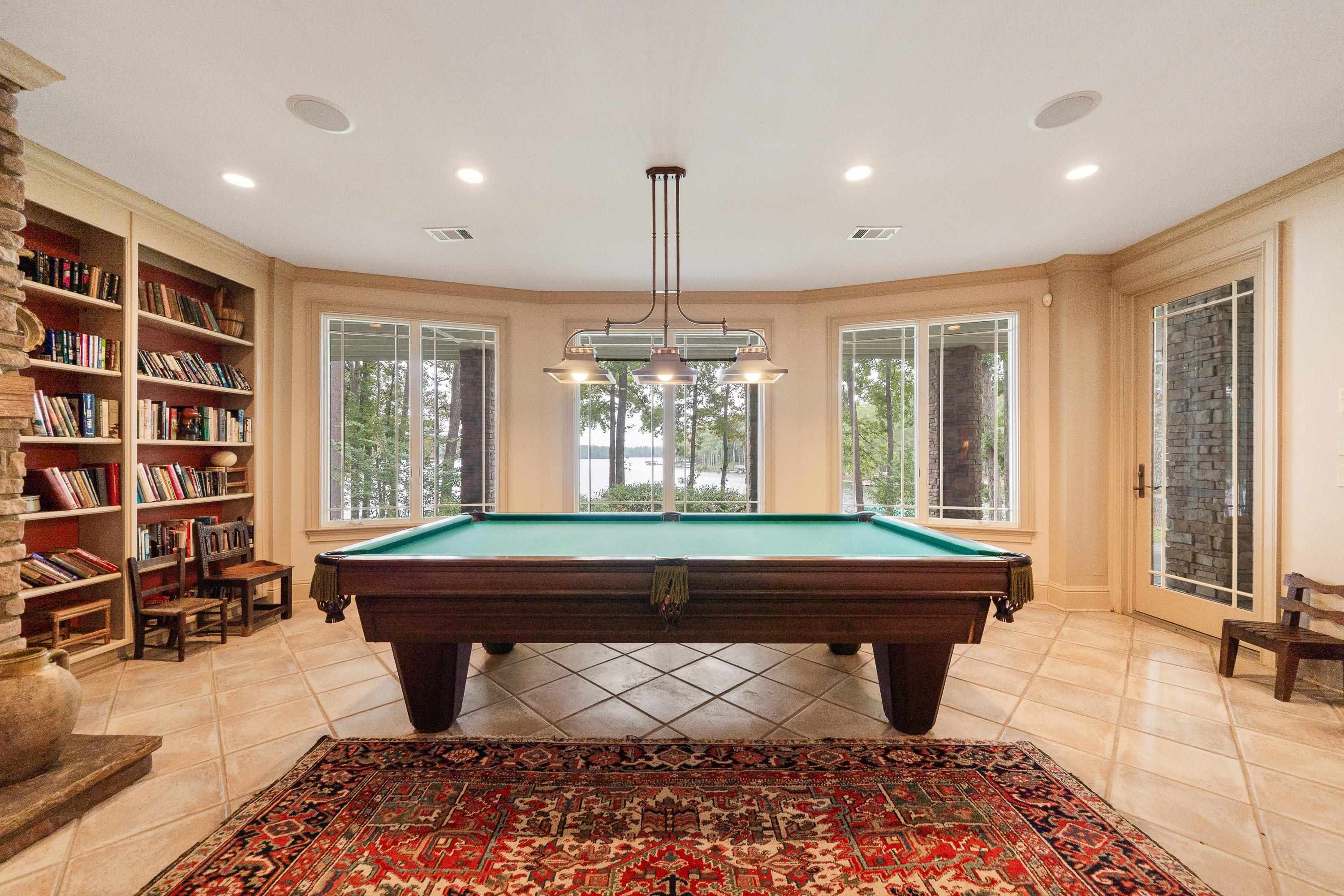 Greensboro, Georgia, 30642, United States, 7 Bedrooms Bedrooms, ,8 BathroomsBathrooms,Residential,For Sale,1984932