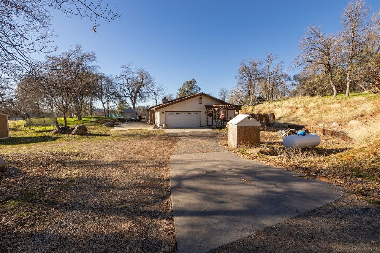 Coarsegold, California, 93614, United States, 4 Bedrooms Bedrooms, ,3 BathroomsBathrooms,Residential,For Sale,1978335