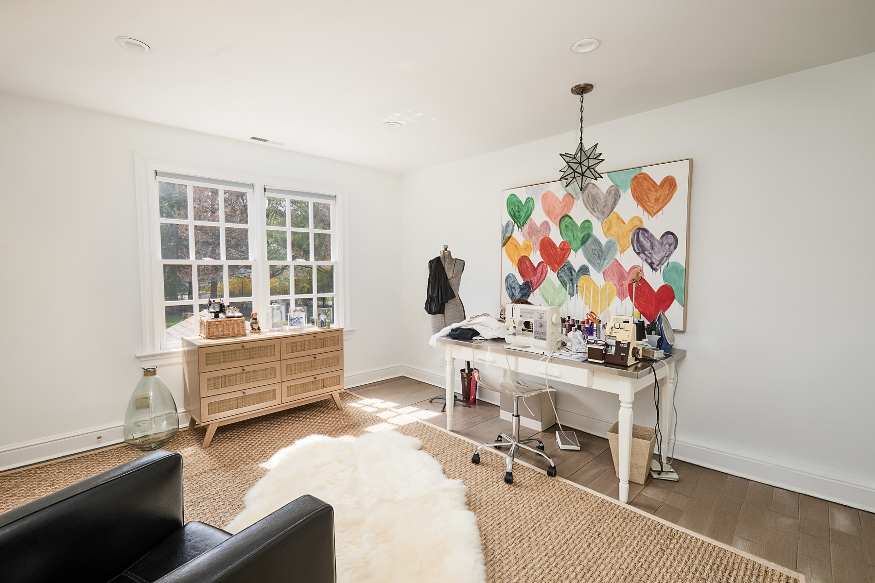  Sophisticated Architecture and Bucolic Charm - 物件實景