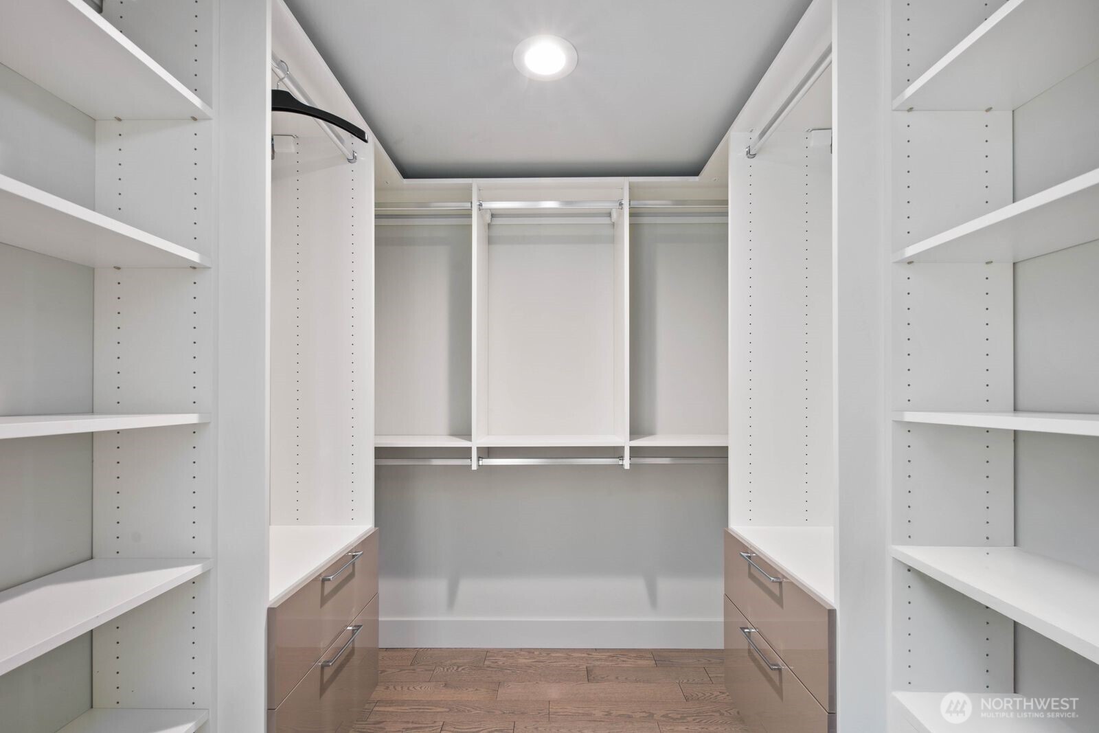 Seattle, Washington, 98103, United States, 3 Bedrooms Bedrooms, ,2 BathroomsBathrooms,Residential,For Sale,1990926