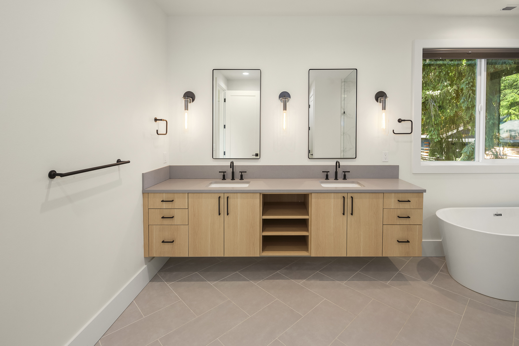  11327 113th Place Northeast, Kirkland, WA 98033 - 物件實景