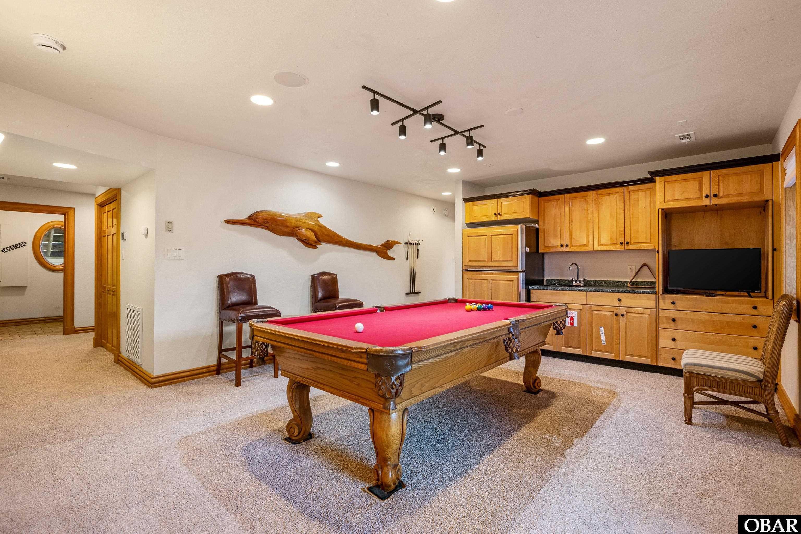 Corolla, North Carolina, 27927, United States, 6 Bedrooms Bedrooms, ,5 BathroomsBathrooms,Residential,For Sale,2010807