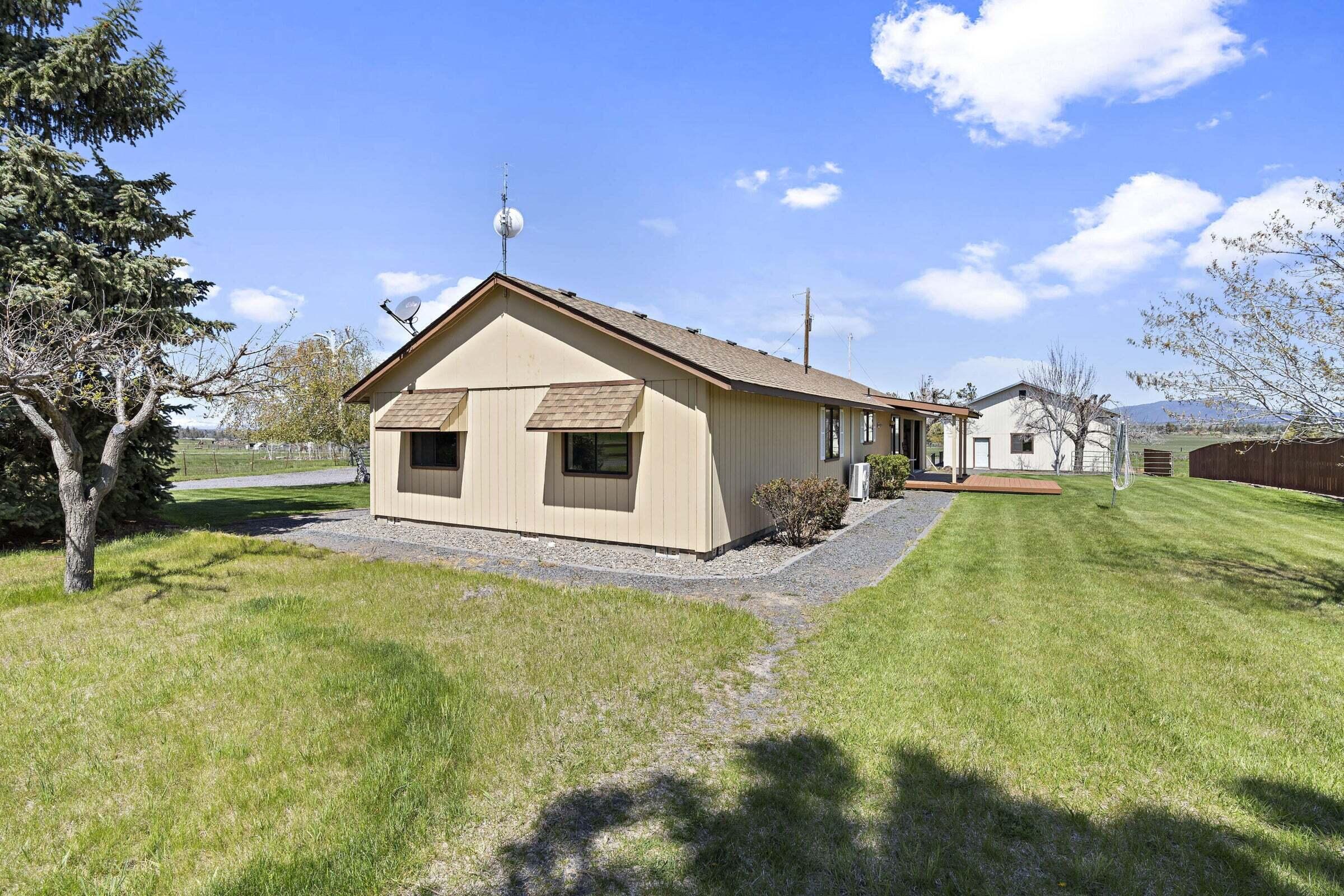 Powell Butte, Oregon, 97753, United States, 3 Bedrooms Bedrooms, ,1 BathroomBathrooms,Residential,For Sale,1770656