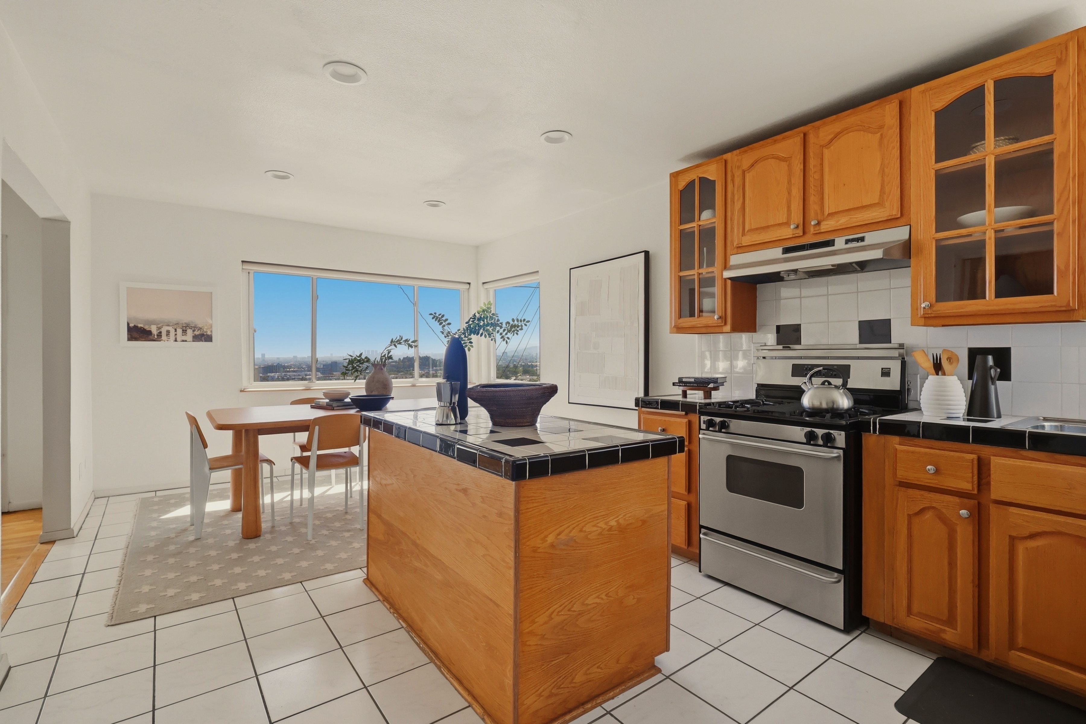  3907 Franklin Ave - 物件實景