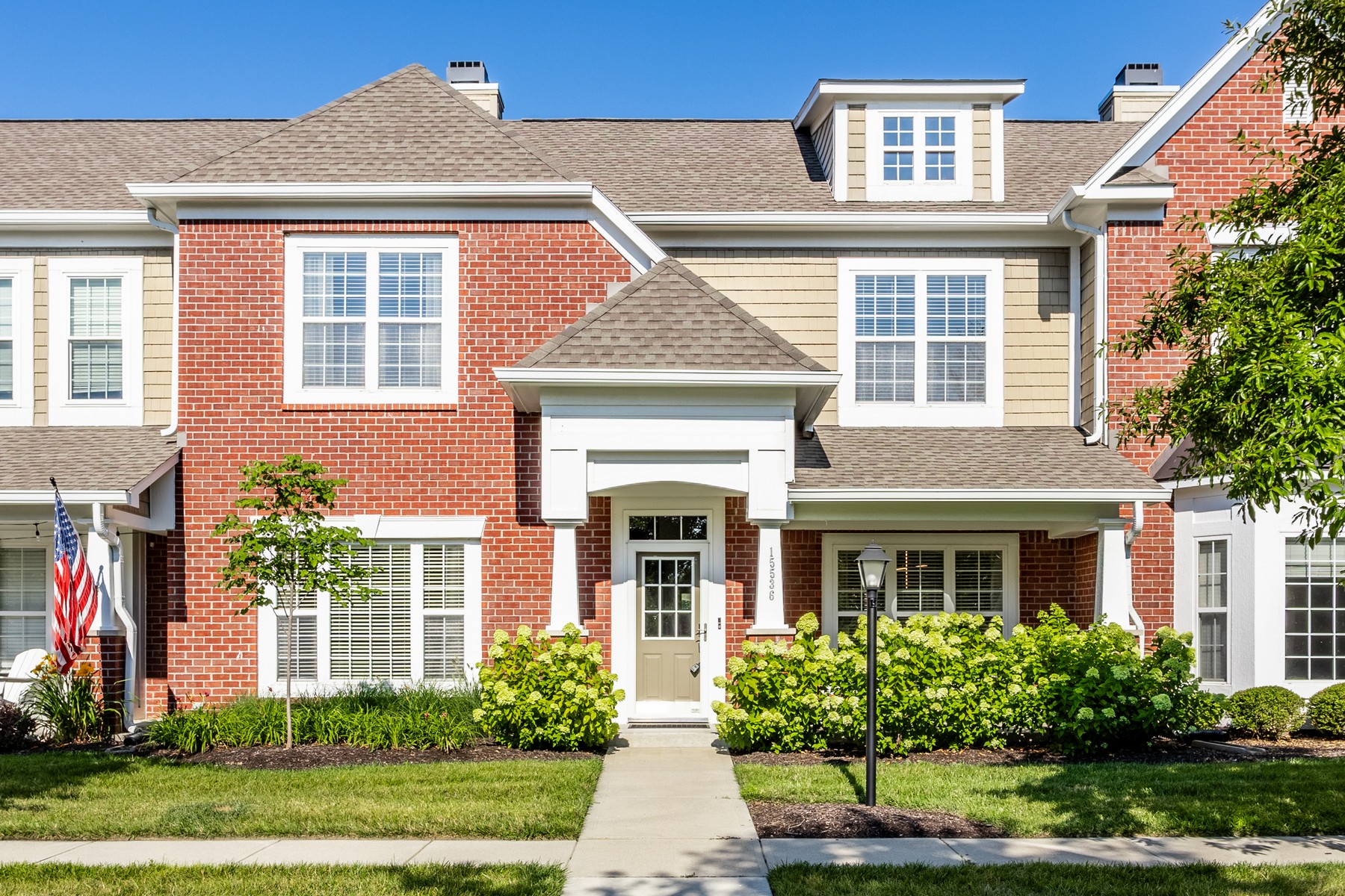  Turnkey Modern Townhome in Westfield - 物件實景