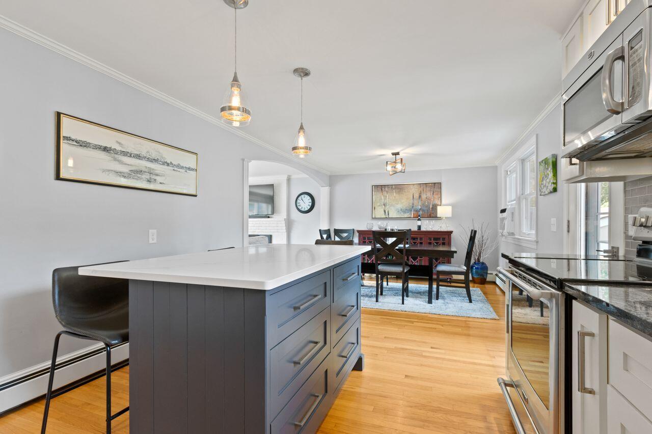 Portland, Maine, 04102, United States, 4 Bedrooms Bedrooms, ,2 BathroomsBathrooms,Residential,For Sale,1918593