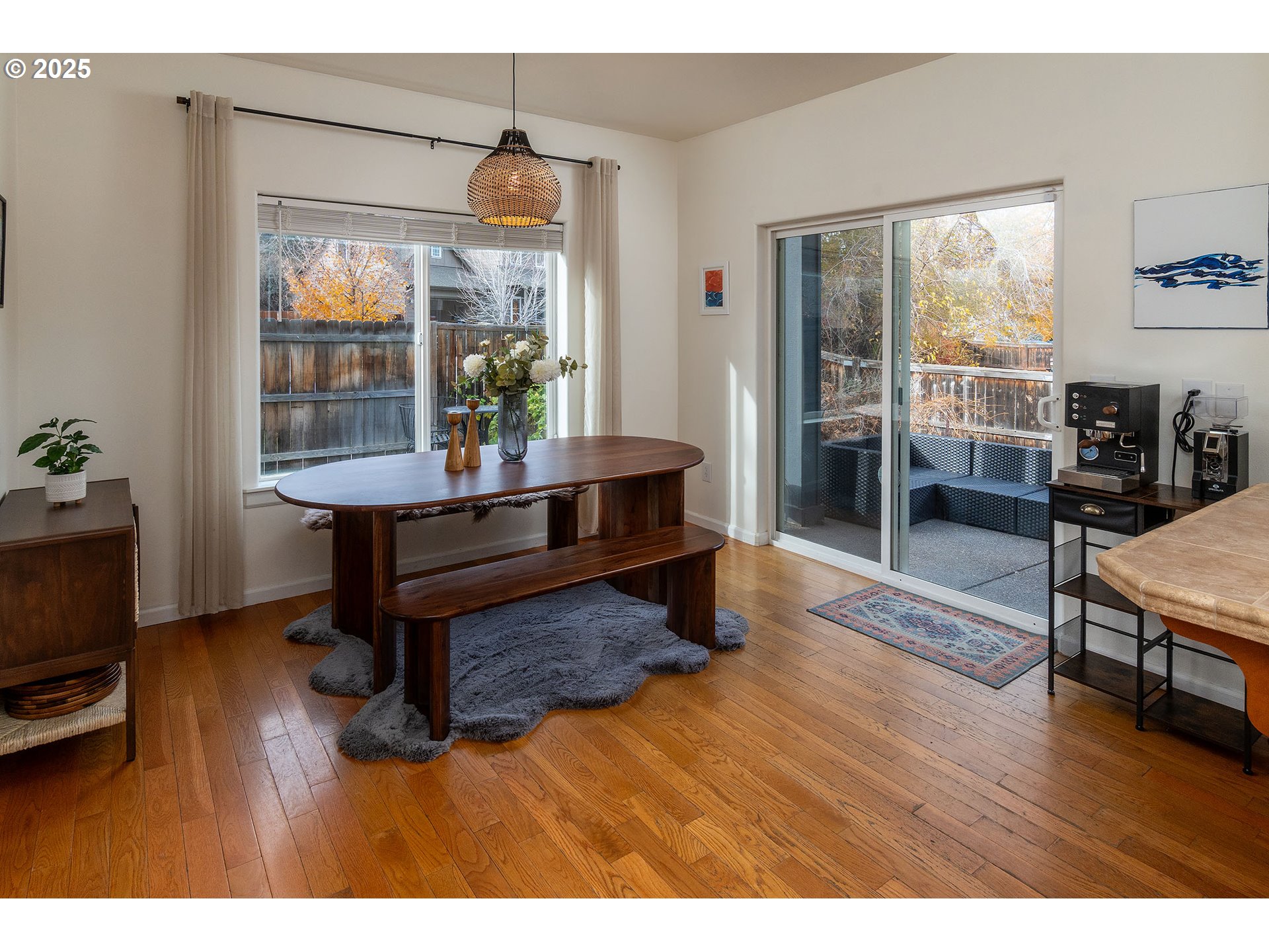 Bend, Oregon, 97701, United States, 3 Bedrooms Bedrooms, ,2 BathroomsBathrooms,Residential,For Sale,1993105