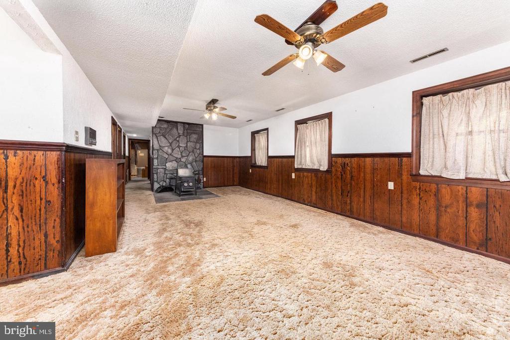 Fredericksburg, Virginia, 22405, United States, 5 Bedrooms Bedrooms, ,3 BathroomsBathrooms,Residential,For Sale,2013092