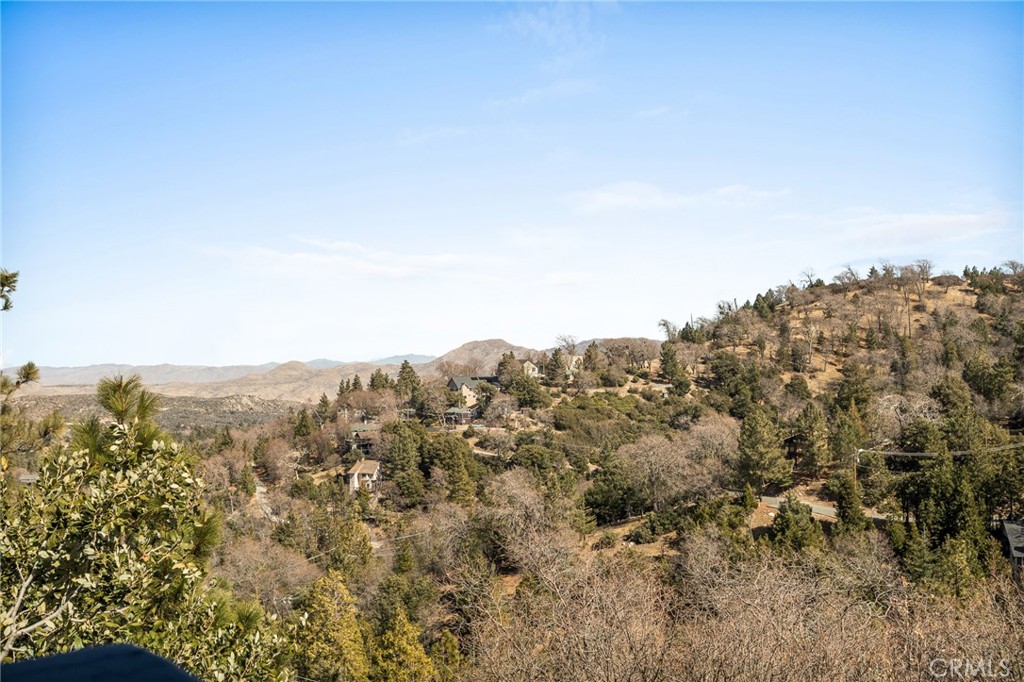 Lake Arrowhead, California, 92352, United States, 6 Bedrooms Bedrooms, ,5 BathroomsBathrooms,Residential,For Sale,1950962