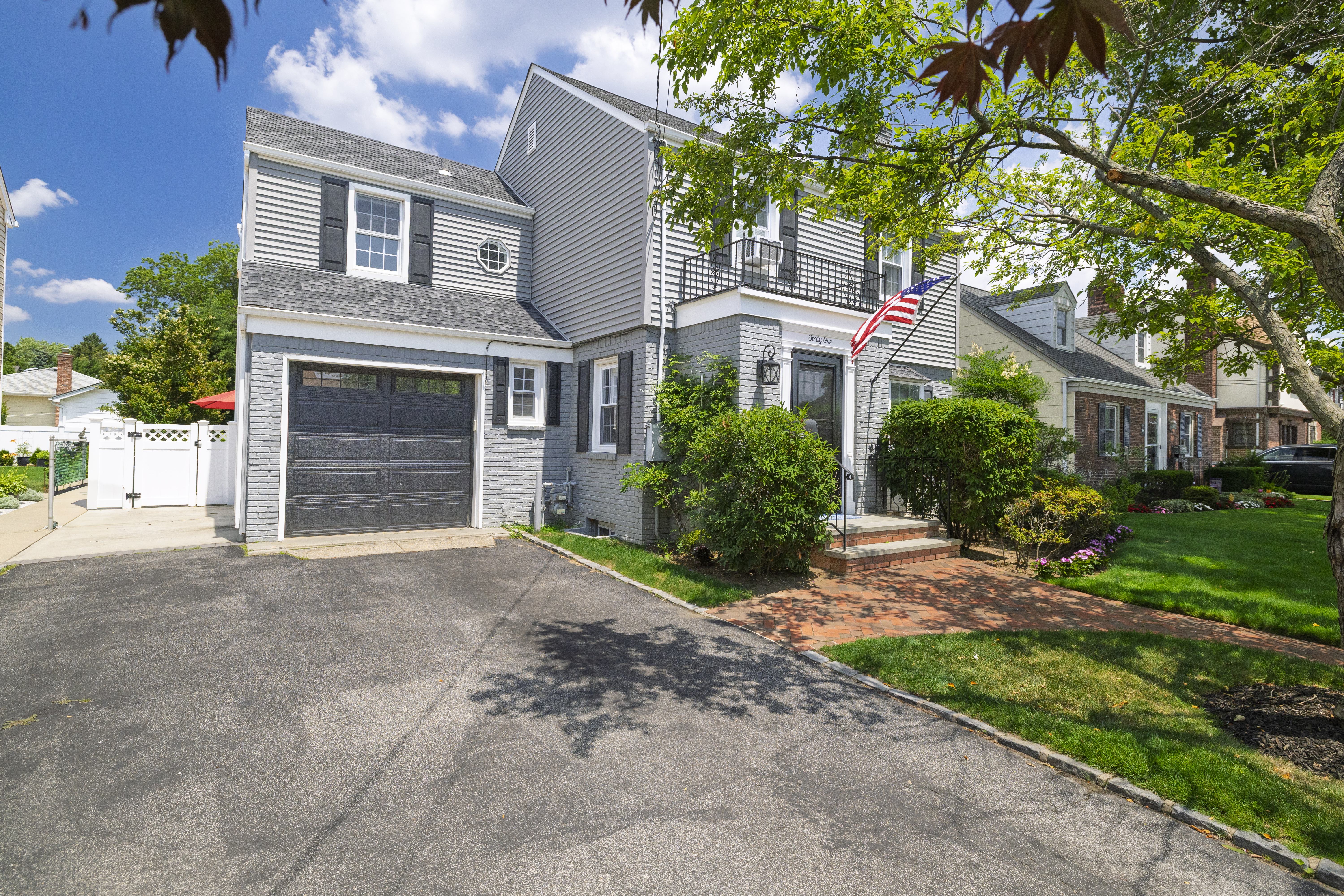  41 Hart Street, Lynbrook, NY 11563 - 物件實景