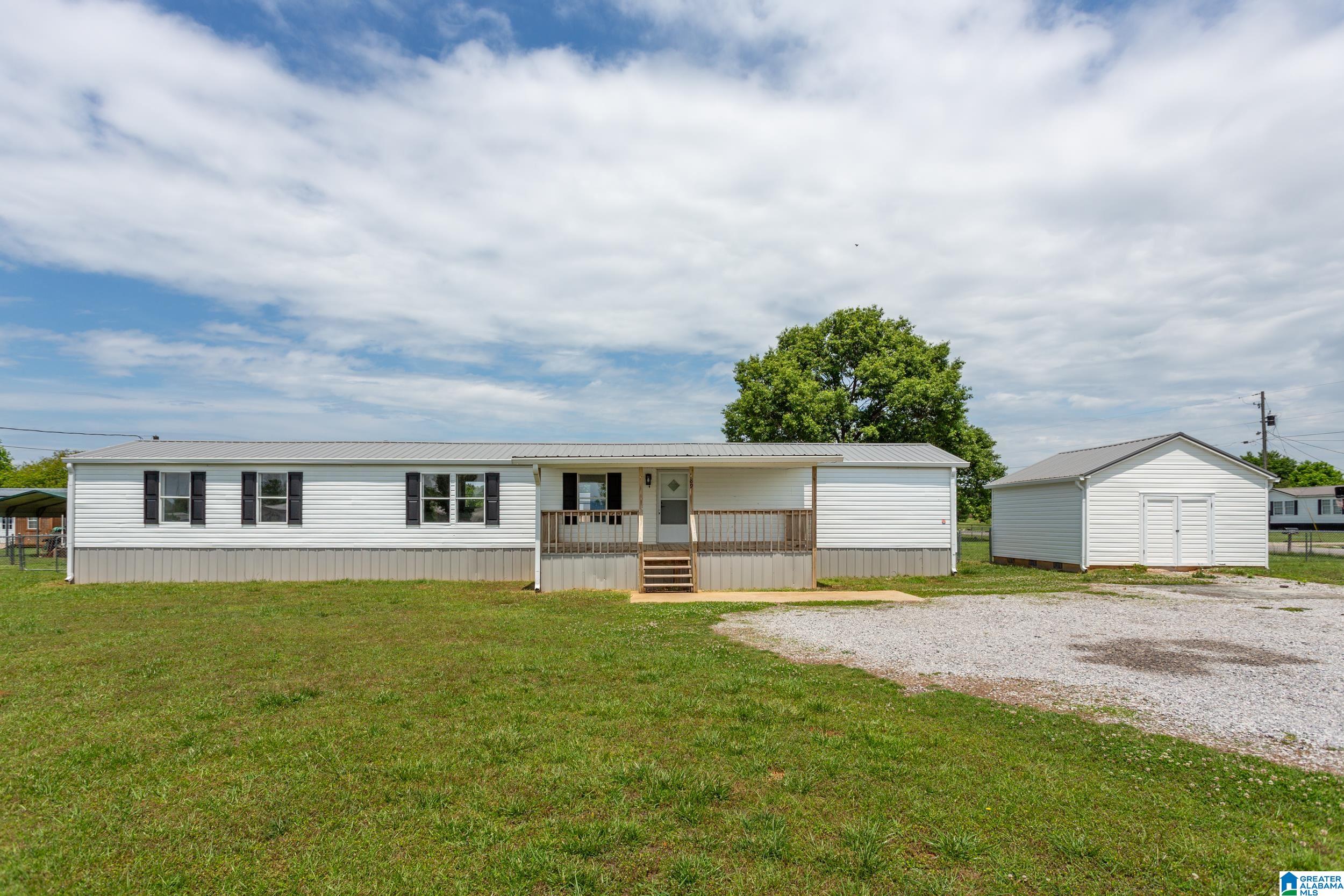 Arika Ln, Ohatchee, AL 36271
