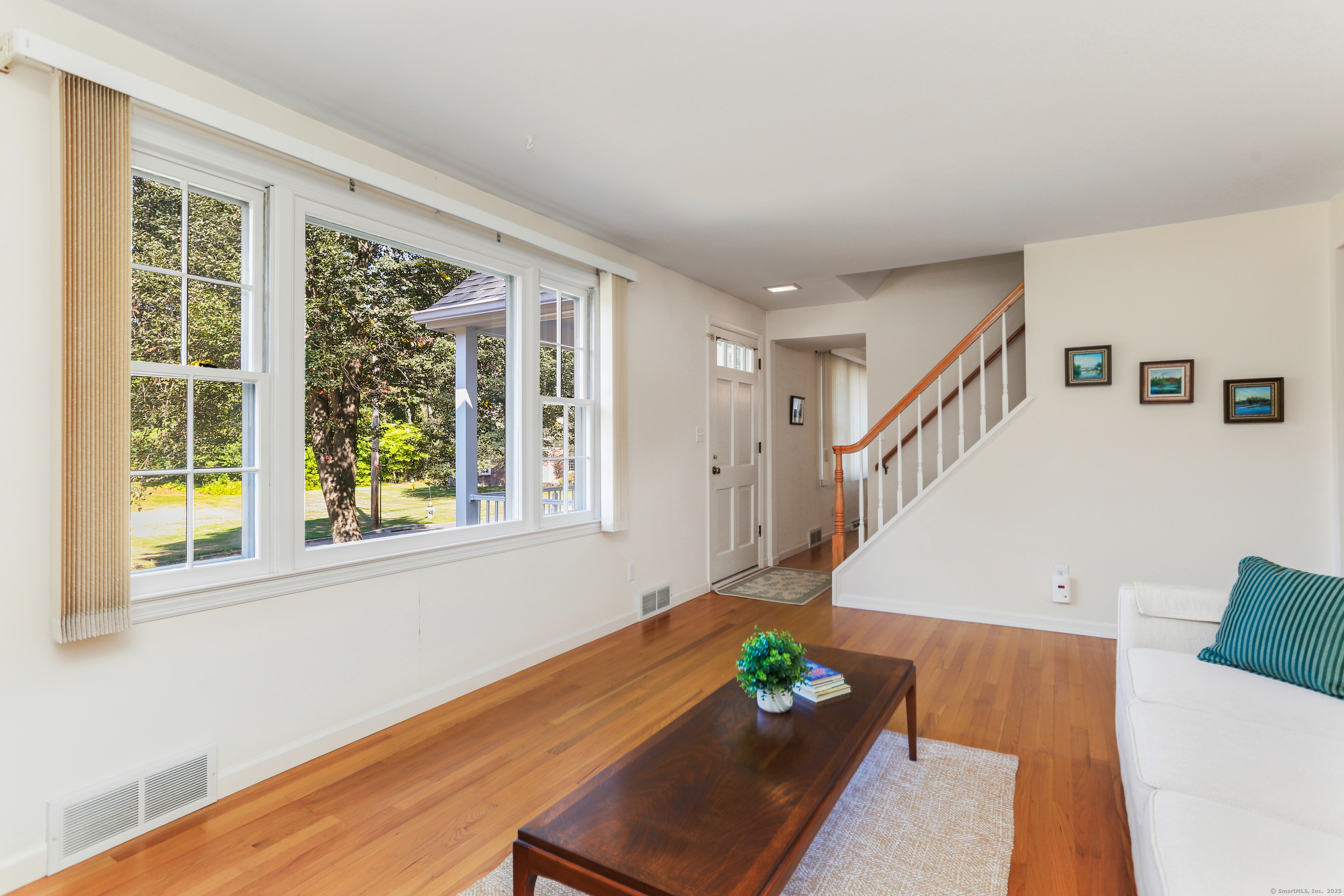 Fairfield, Connecticut, 06825, United States, 4 Bedrooms Bedrooms, ,3 BathroomsBathrooms,Residential,For Sale,1934186