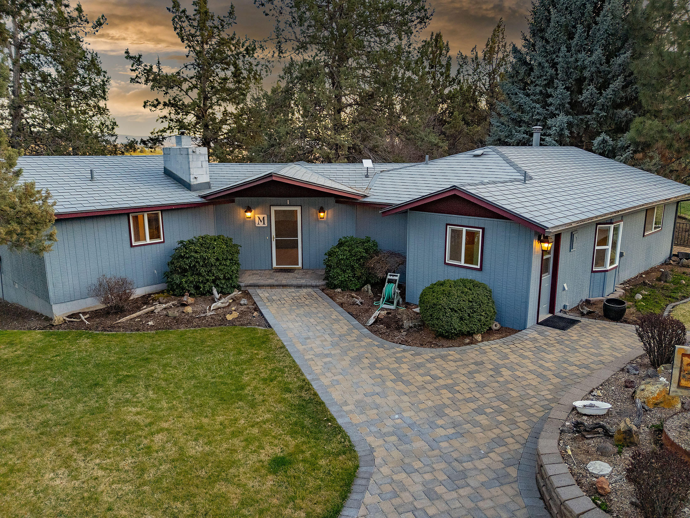 Prineville, Oregon, 97754, United States, 3 Bedrooms Bedrooms, ,2 BathroomsBathrooms,Residential,For Sale,1753104