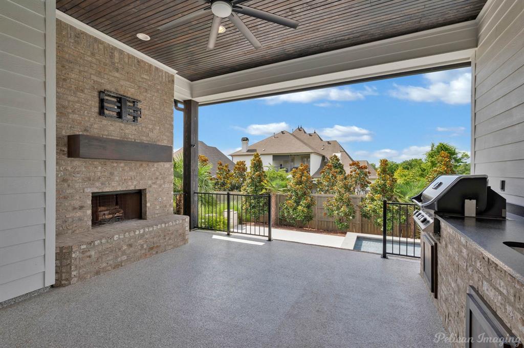 Shreveport, Louisiana, 71106, United States, 4 Bedrooms Bedrooms, ,4 BathroomsBathrooms,Residential,For Sale,1751333