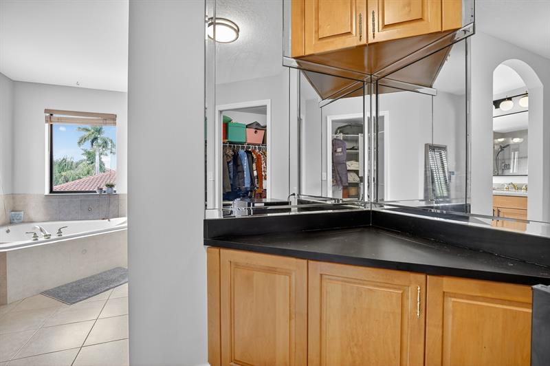 Miramar, Florida, 33027, United States, 5 Bedrooms Bedrooms, ,3 BathroomsBathrooms,Residential,For Sale,1987631