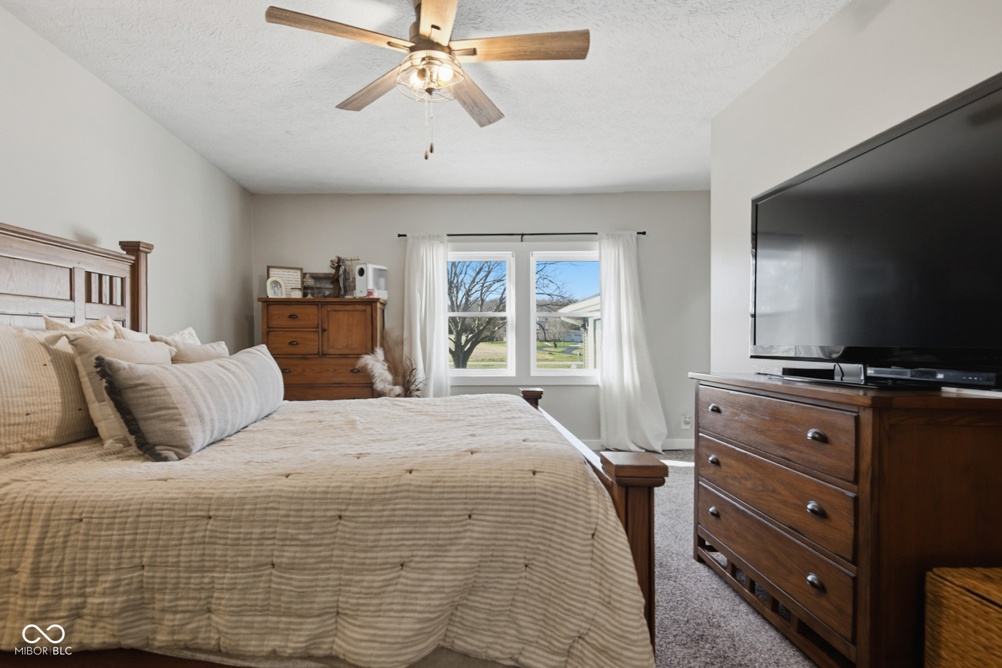 Edinburgh, Indiana, 46124, United States, 3 Bedrooms Bedrooms, ,2 BathroomsBathrooms,Residential,For Sale,1994228