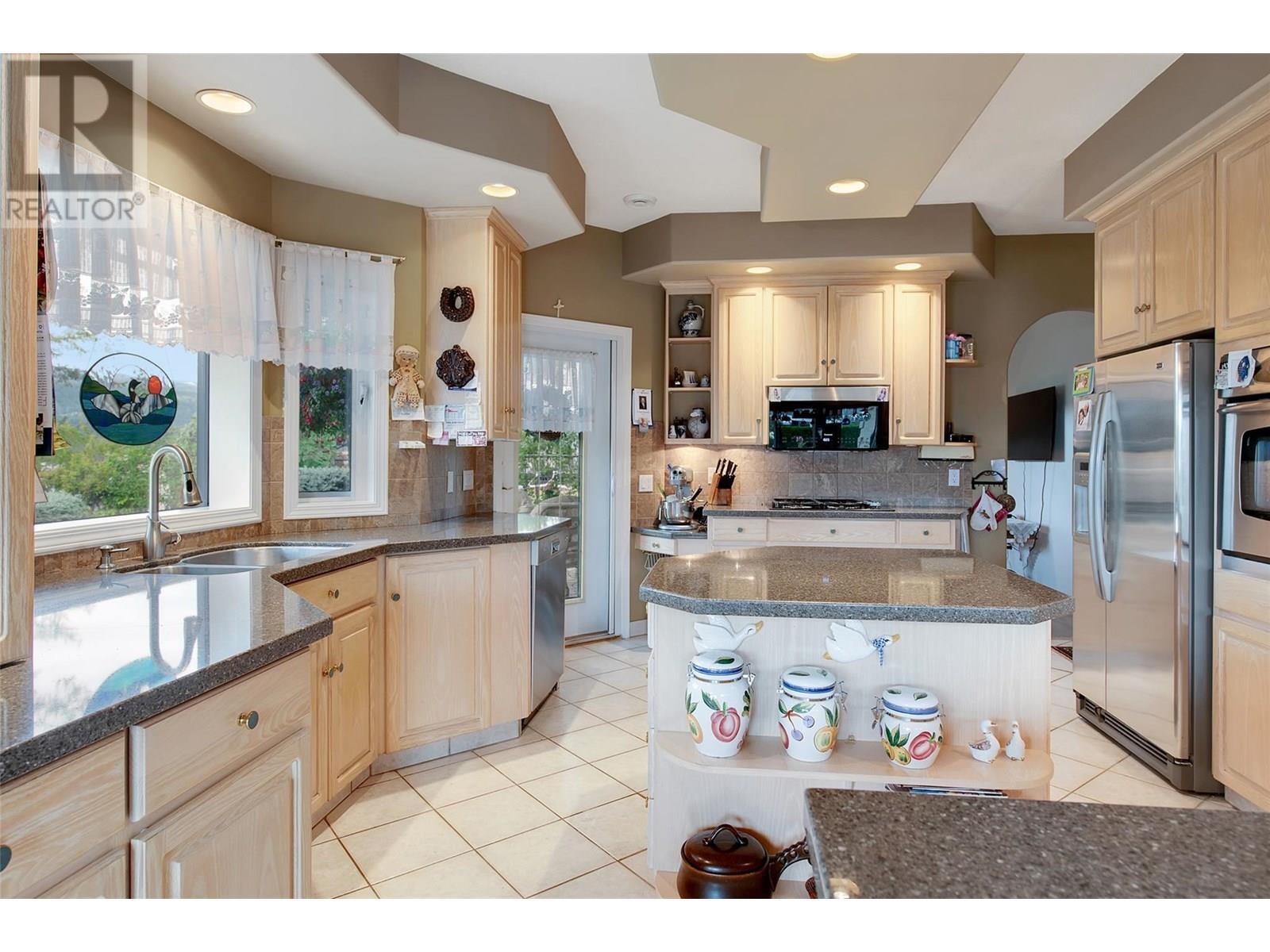 VERNON, British Columbia, V1H 1E8, CA, 3 Bedrooms Bedrooms, ,2 BathroomsBathrooms,Residential,For Sale,1948315