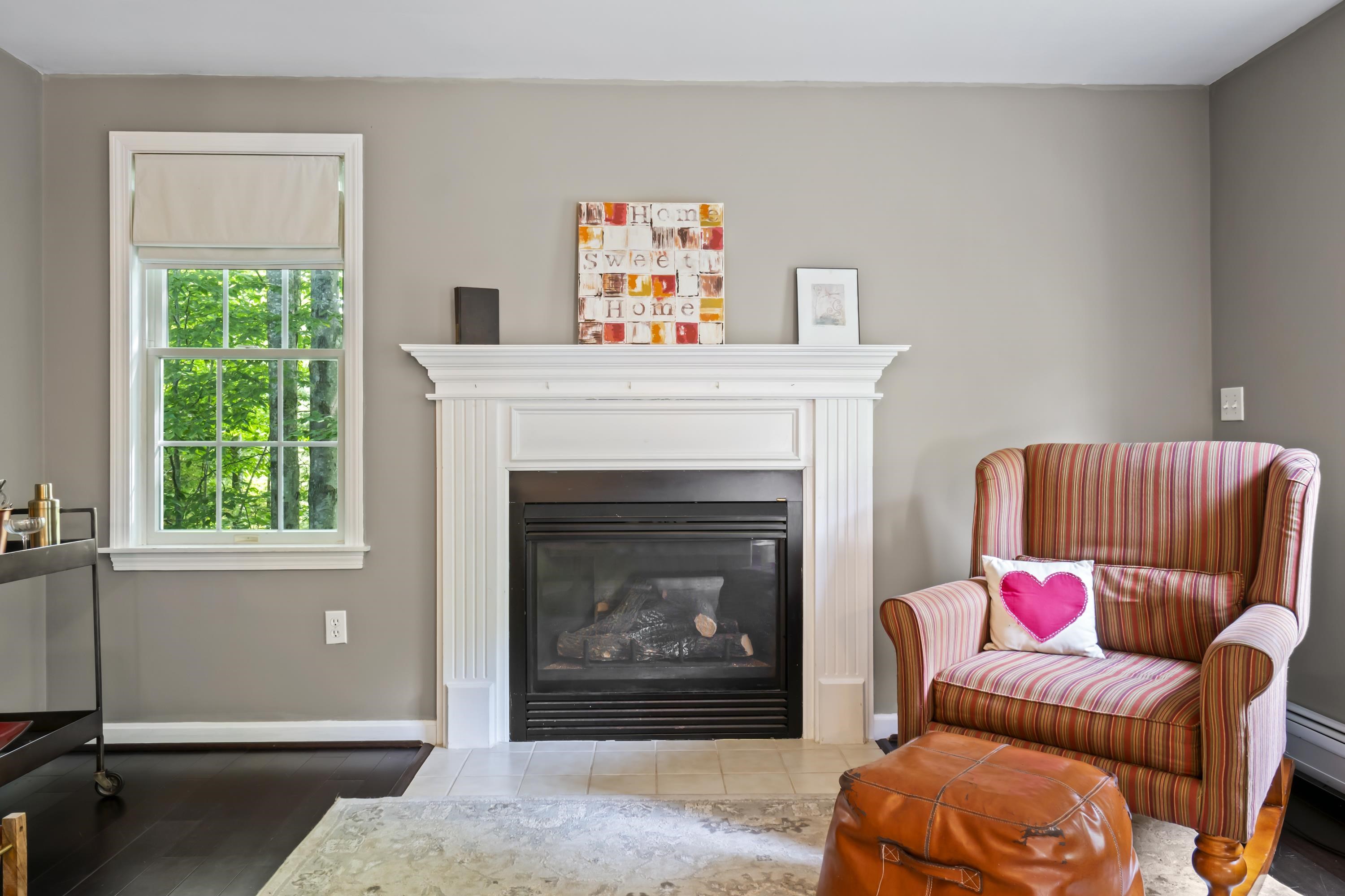 York, Maine, 03909, United States, 3 Bedrooms Bedrooms, ,4 BathroomsBathrooms,Residential,For Sale,1938259