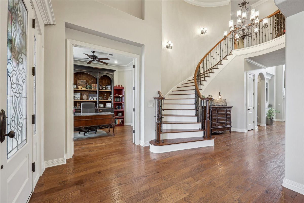 Lumberton, Texas, 77657, United States, 5 Bedrooms Bedrooms, ,4 BathroomsBathrooms,Residential,For Sale,1941970