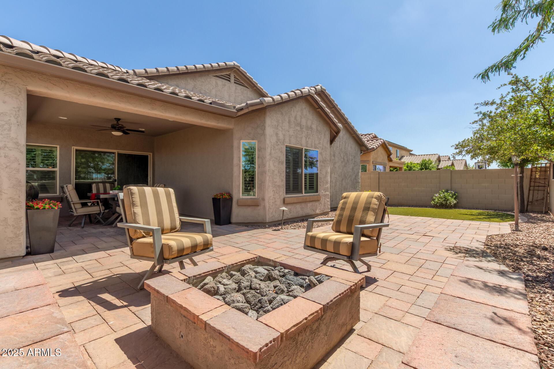 Peoria, Arizona, 85383, United States, 4 Bedrooms Bedrooms, ,2 BathroomsBathrooms,Residential,For Sale,1984221