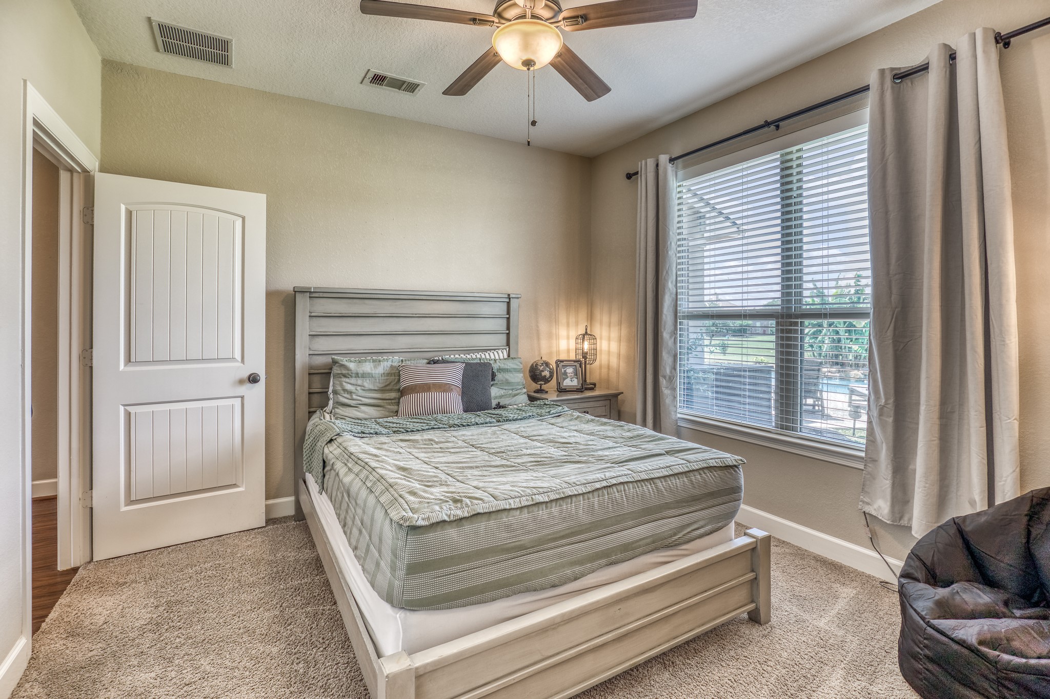  586 Ruby Drive, Bellville, TX, 77418 - 物件實景