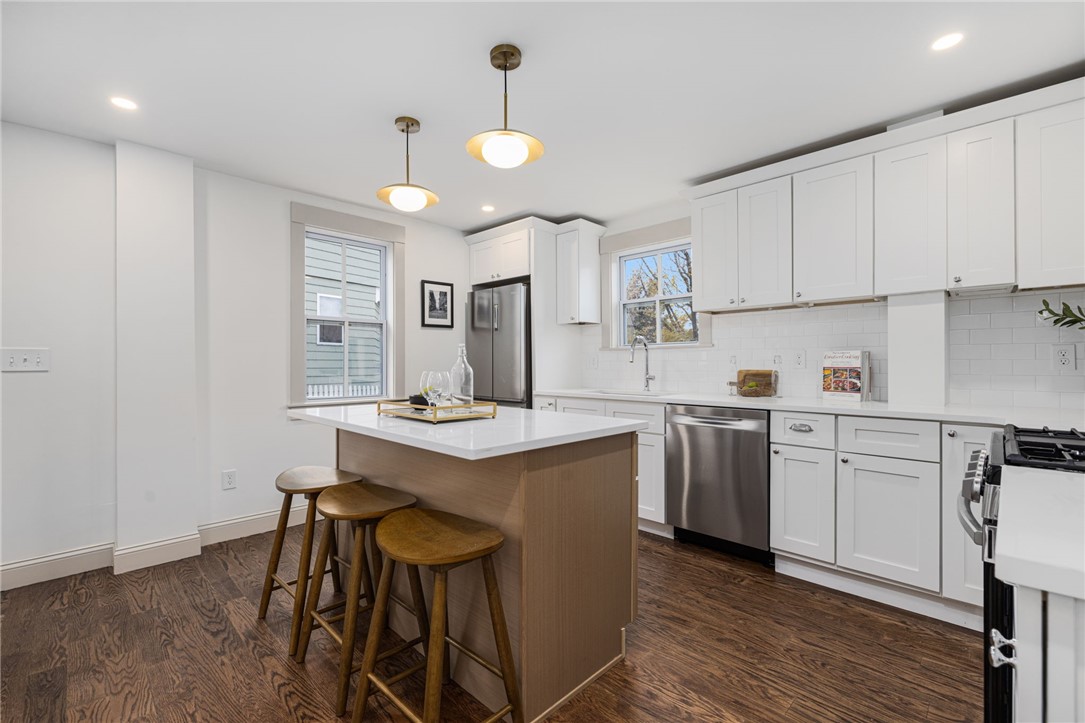 Providence, Rhode Island, 02906, United States, 4 Bedrooms Bedrooms, ,3 BathroomsBathrooms,Residential,For Sale,2000576