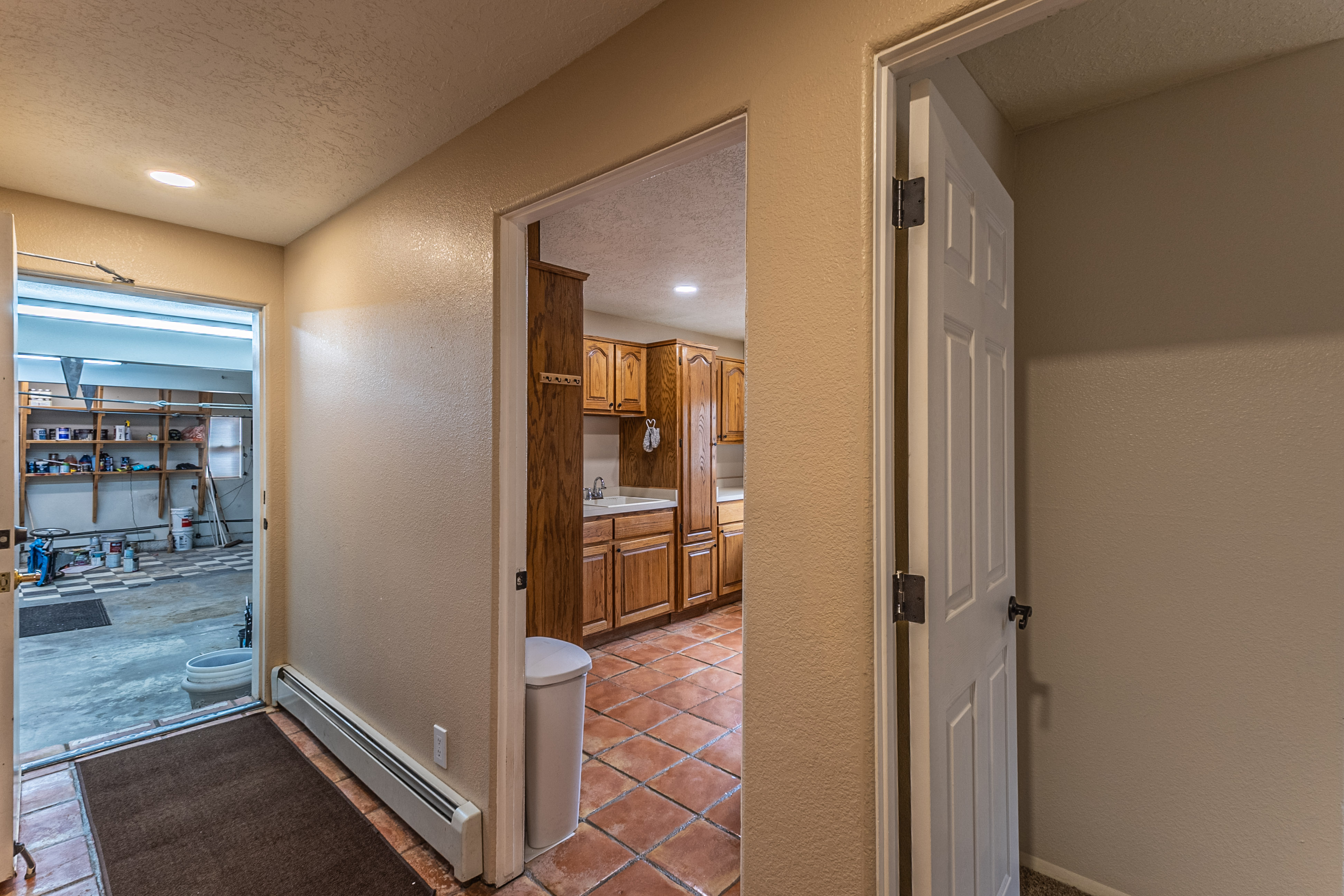 Farmington, New Mexico, 87402, United States, 4 Bedrooms Bedrooms, ,3 BathroomsBathrooms,Residential,For Sale,1995445