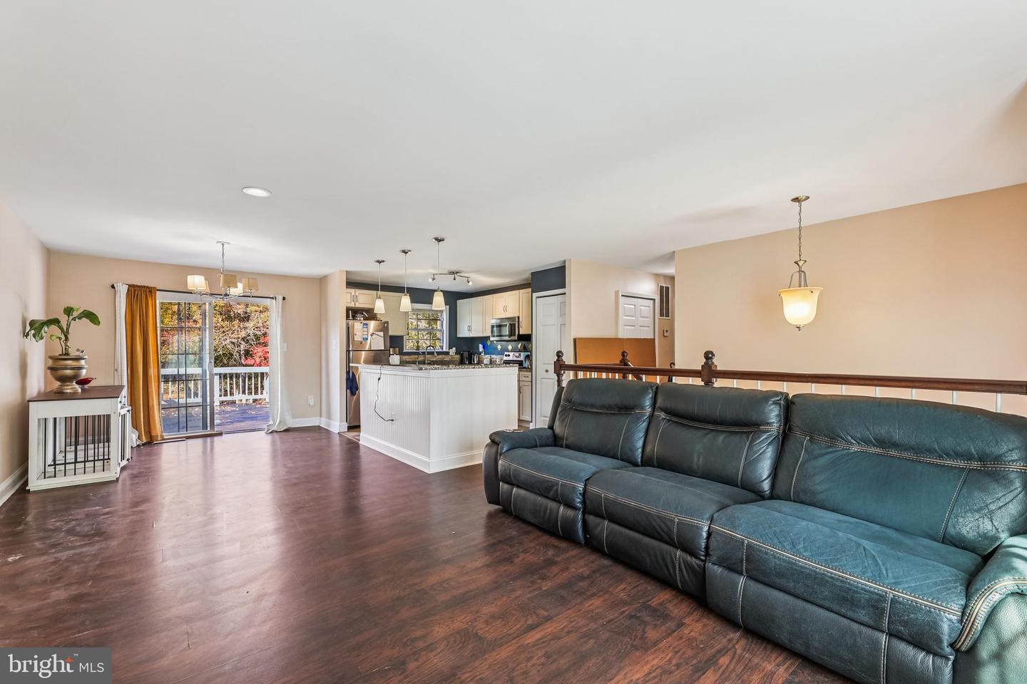 Temple Hills, Maryland, 20748, United States, 5 Bedrooms Bedrooms, ,3 BathroomsBathrooms,Residential,For Sale,1988025