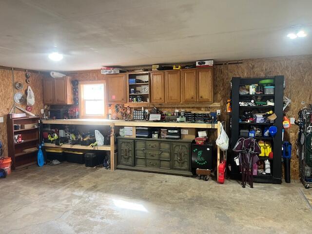 Branch, Michigan, 49402, United States, 5 Bedrooms Bedrooms, ,4 BathroomsBathrooms,Residential,For Sale,1986273