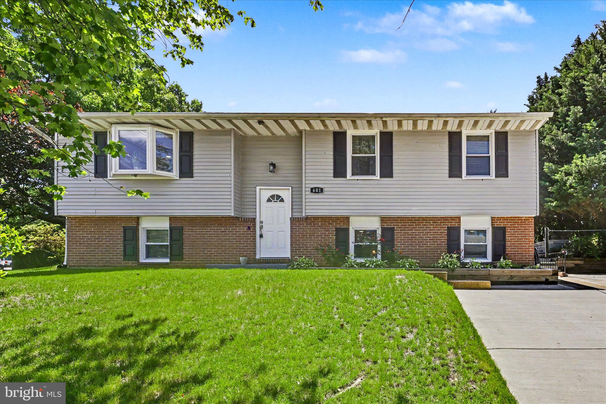 Linthicum Heights, Maryland, 21090, United States, 5 Bedrooms Bedrooms, ,3 BathroomsBathrooms,Residential,For Sale,2048569