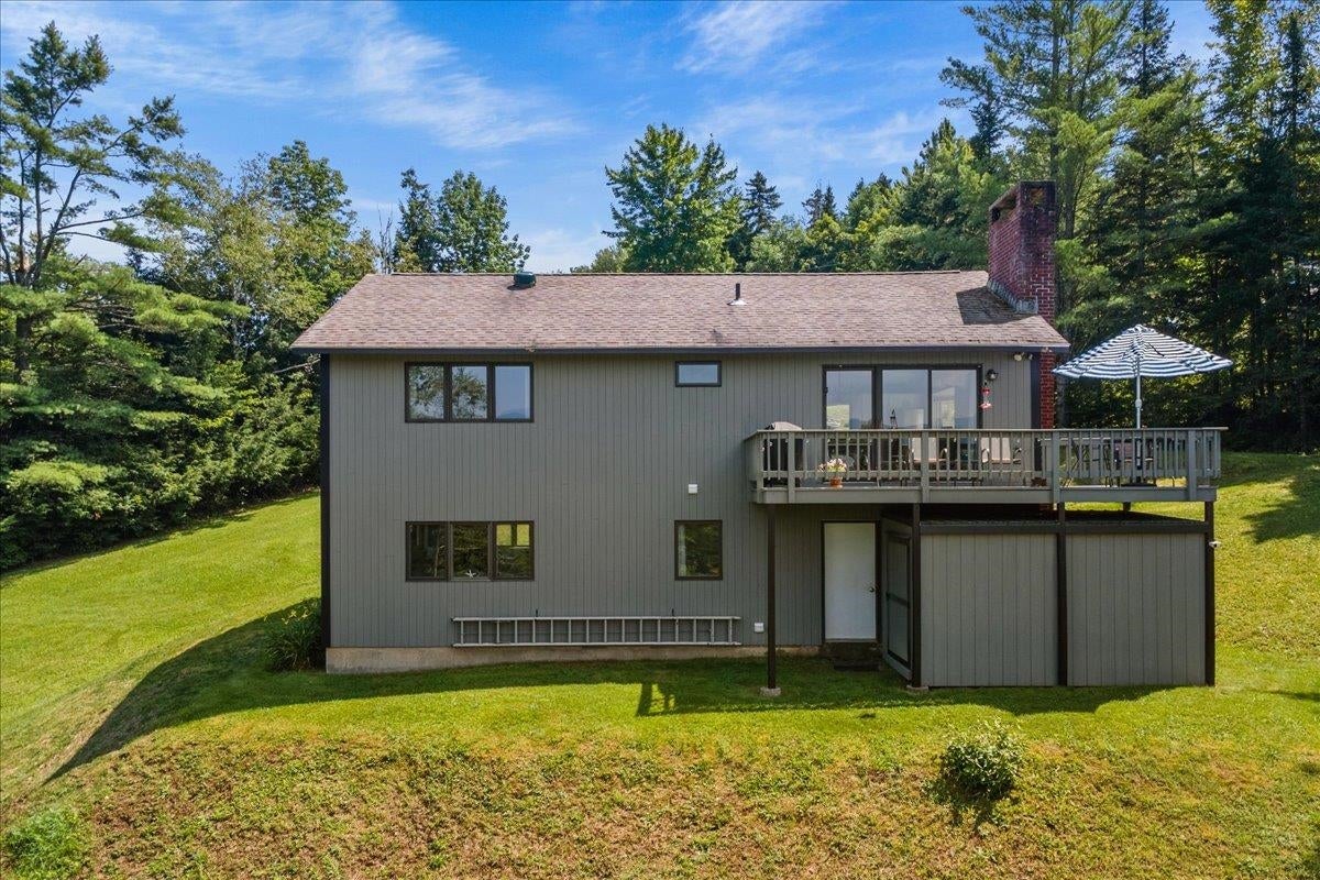 Stowe, Vermont, 05672, United States, 3 Bedrooms Bedrooms, ,2 BathroomsBathrooms,Residential,For Sale,1907047