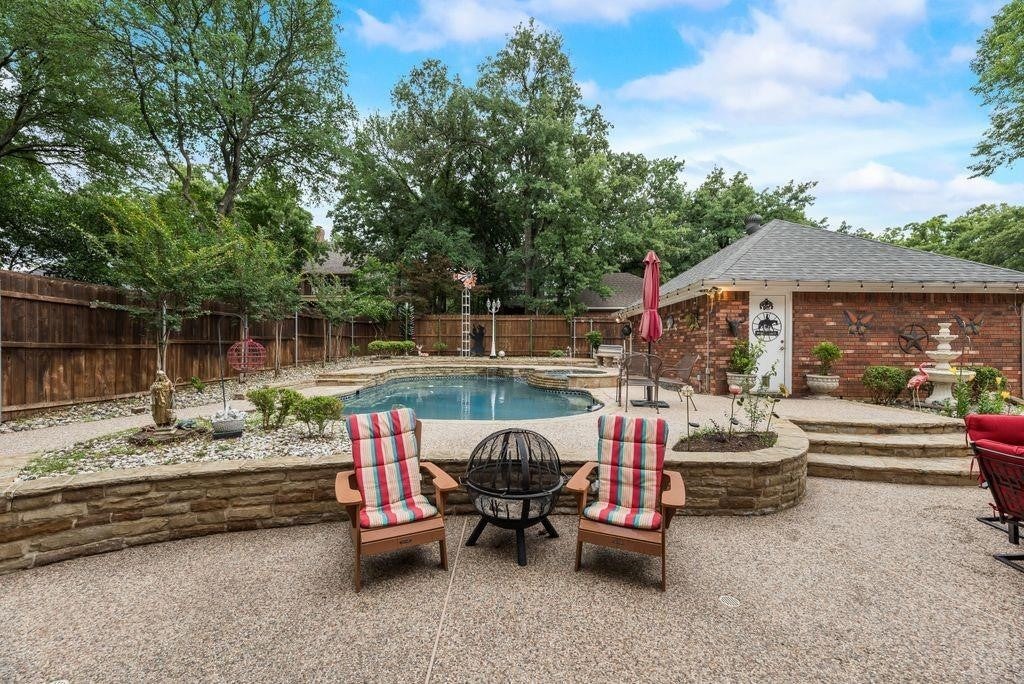 Grapevine, Texas, 76051, United States, 4 Bedrooms Bedrooms, ,3 BathroomsBathrooms,Residential,For Sale,2018283