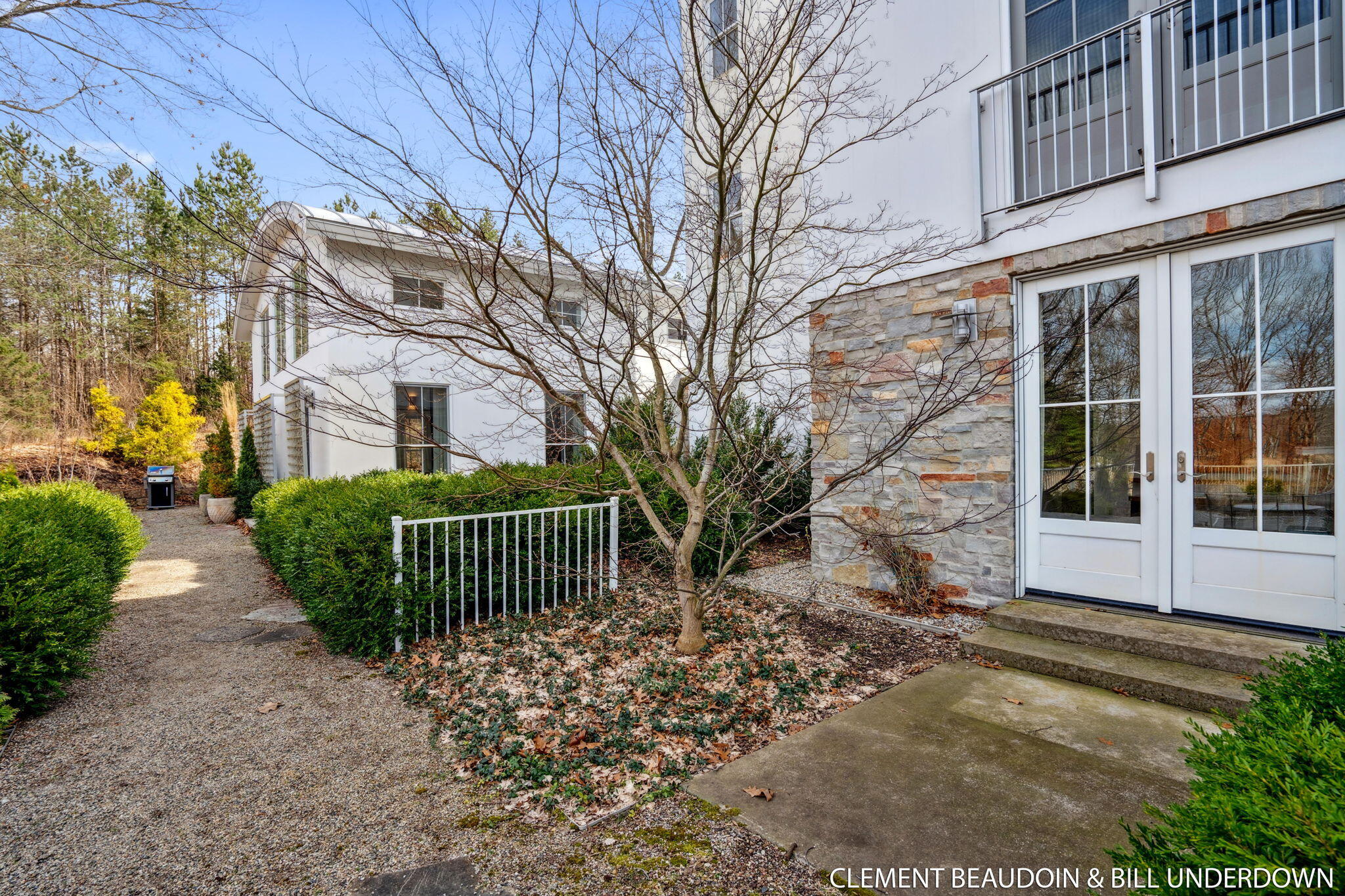 Fennville, Michigan, 49408, United States, 5 Bedrooms Bedrooms, ,7 BathroomsBathrooms,Residential,For Sale,1973707