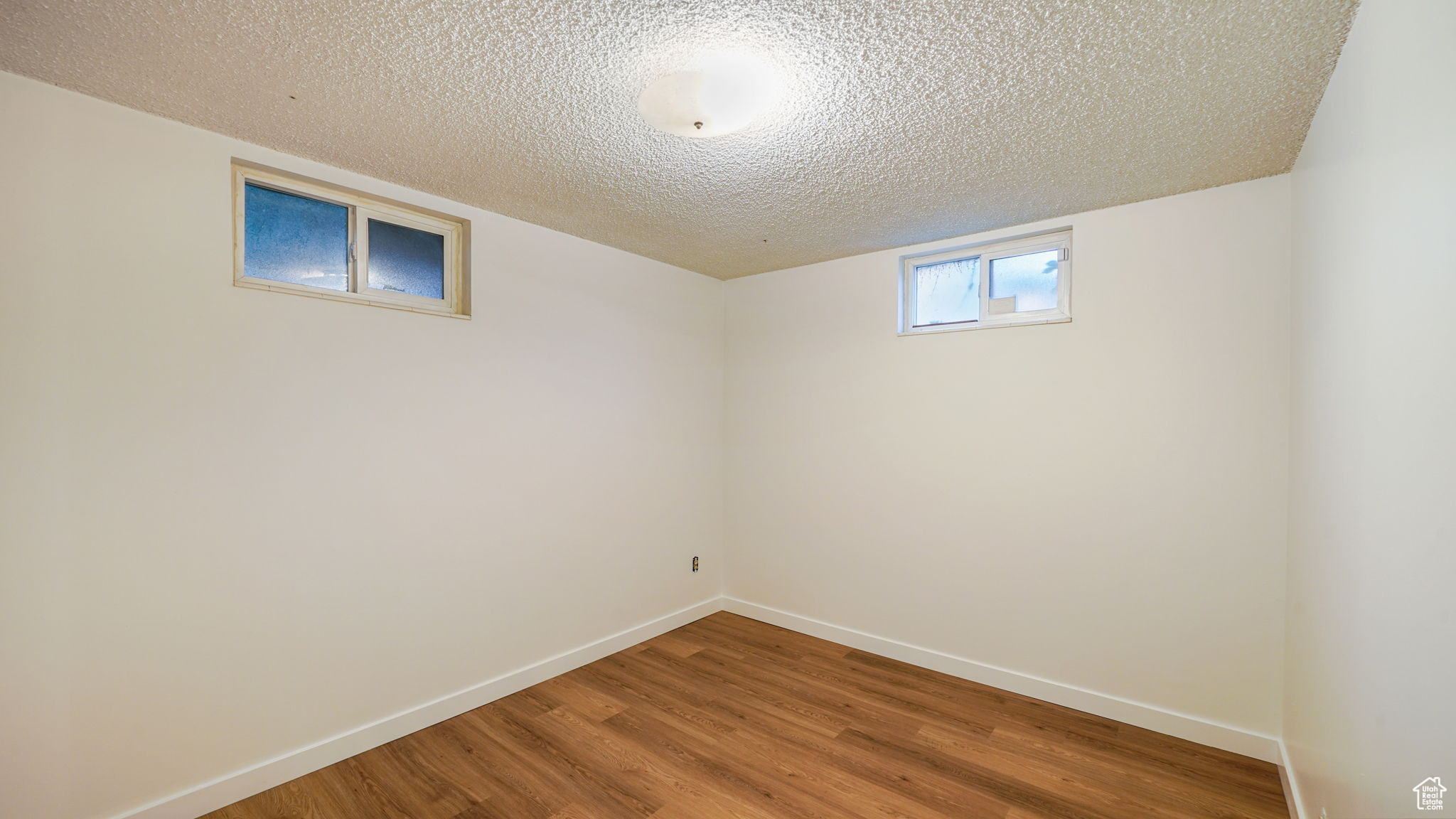 Millcreek, Utah, 84106, United States, 3 Bedrooms Bedrooms, ,1 BathroomBathrooms,Residential,For Sale,1906527