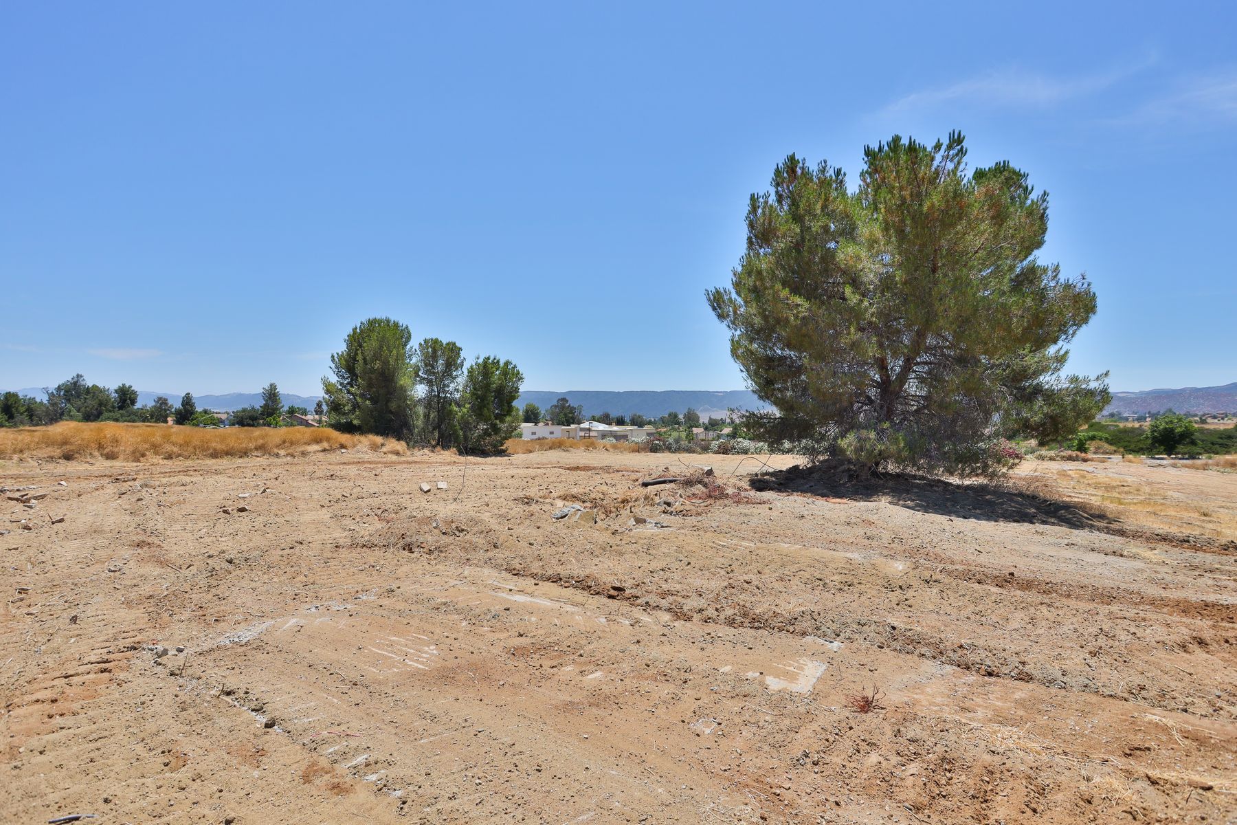  2 Jackson Ave, Murrieta, CA 92562 - 物件實景