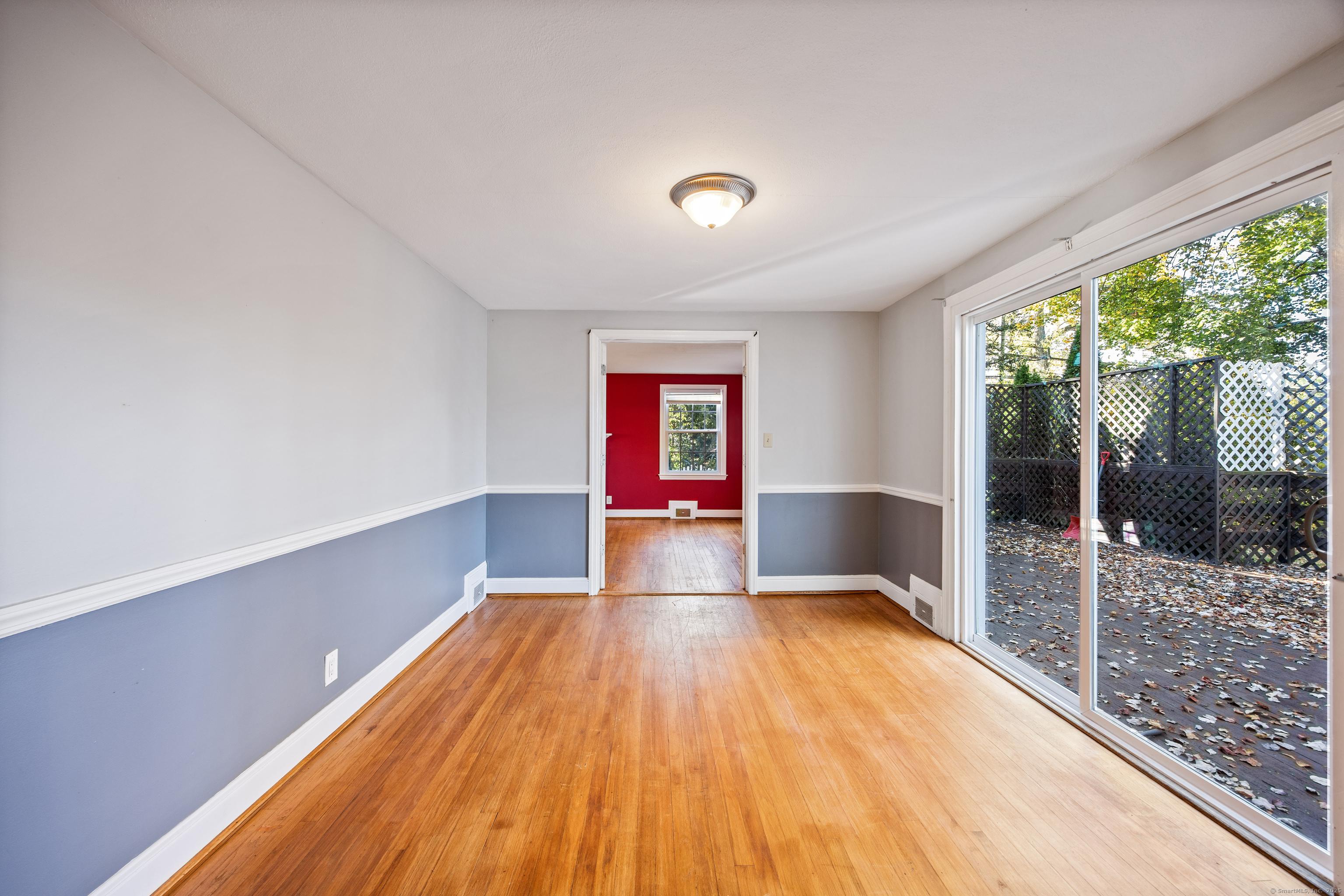 West Hartford, Connecticut, 06117, United States, 3 Bedrooms Bedrooms, ,3 BathroomsBathrooms,Residential,For Sale,1980487