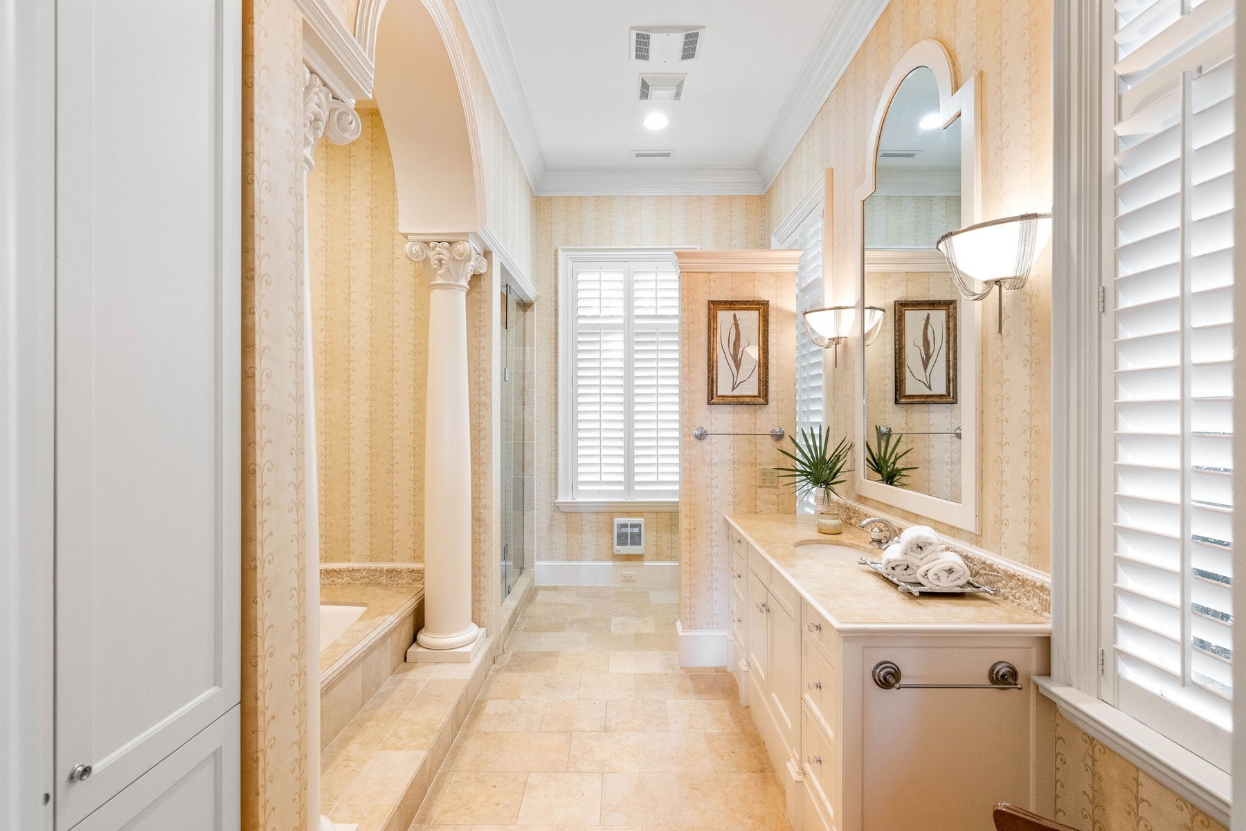  318 West 46th Street - 物件實景