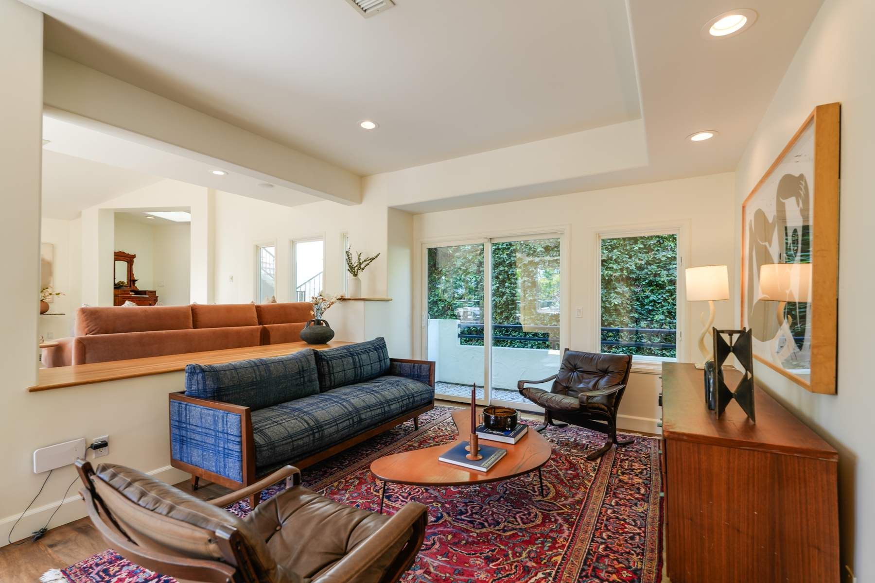  2216 East Live Oak Drive - 物件實景