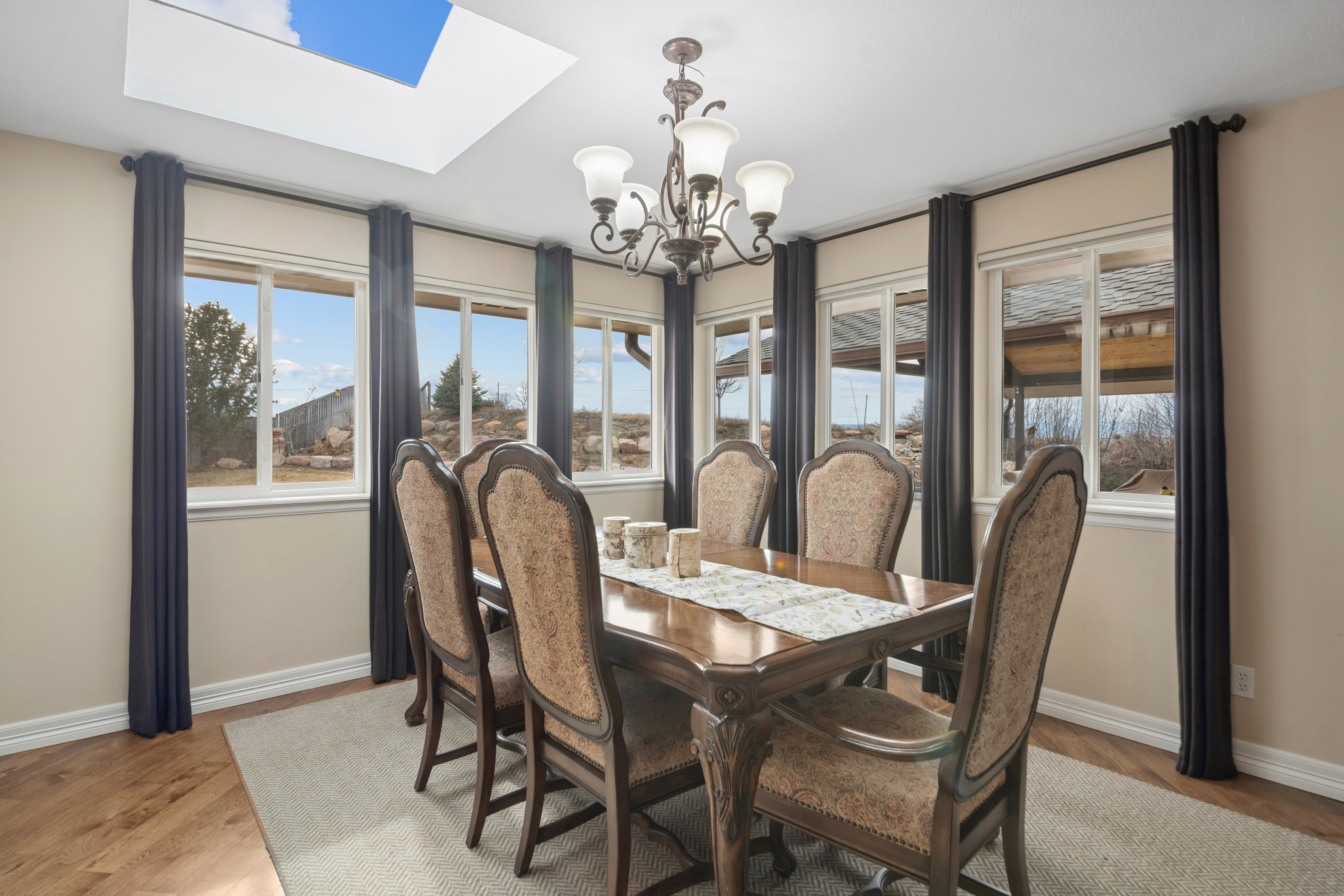  Set on 4.5 elevated acres in Sierra Vista - 物件實景