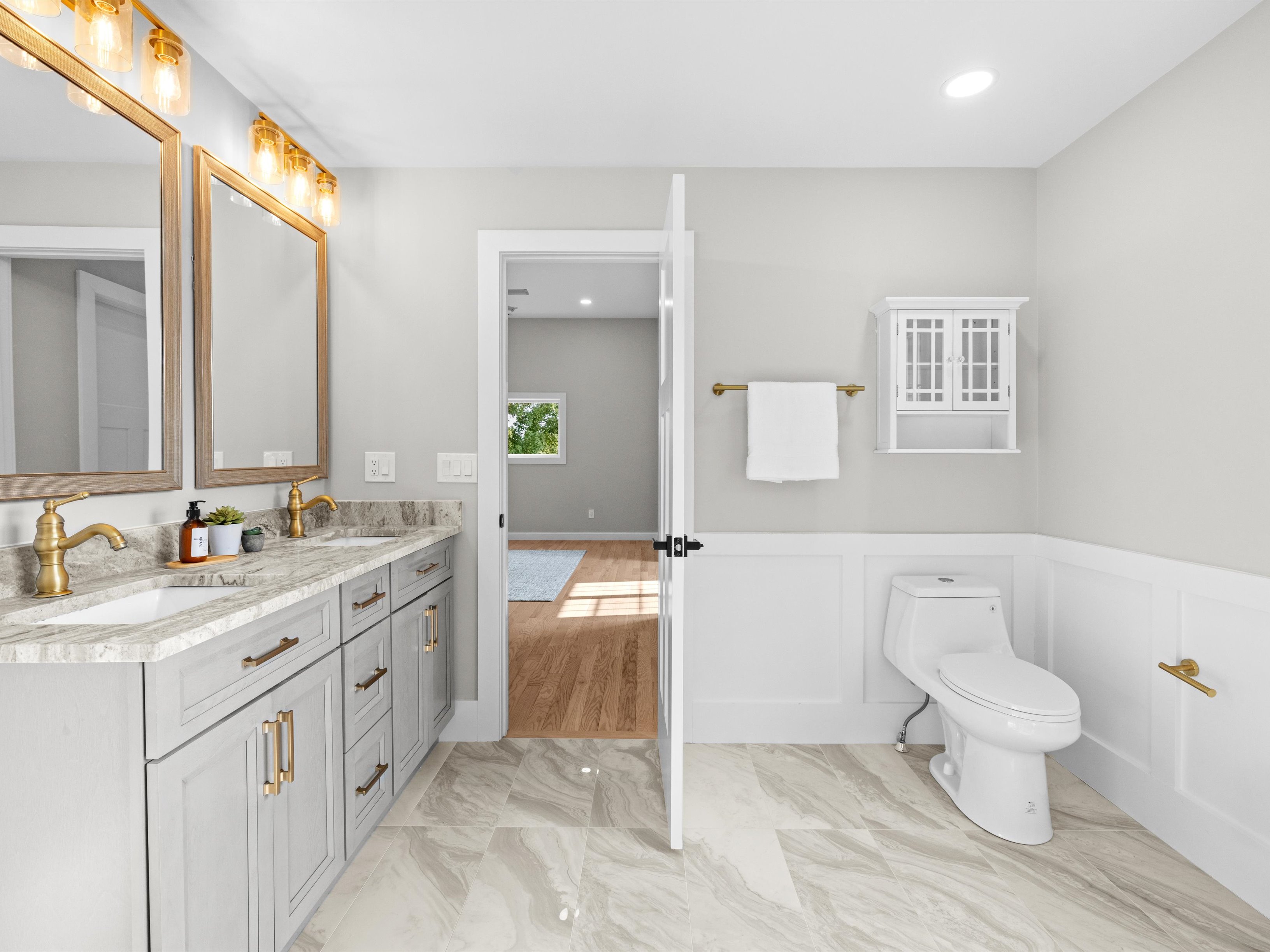  10 Falcon Drive, Shrewsbury, MA 01545 - 物件實景
