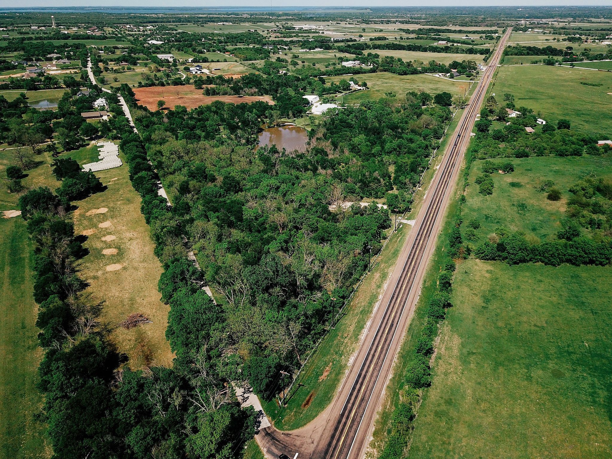  9325 FM 428, Aubrey, TX 76227 - 物件實景