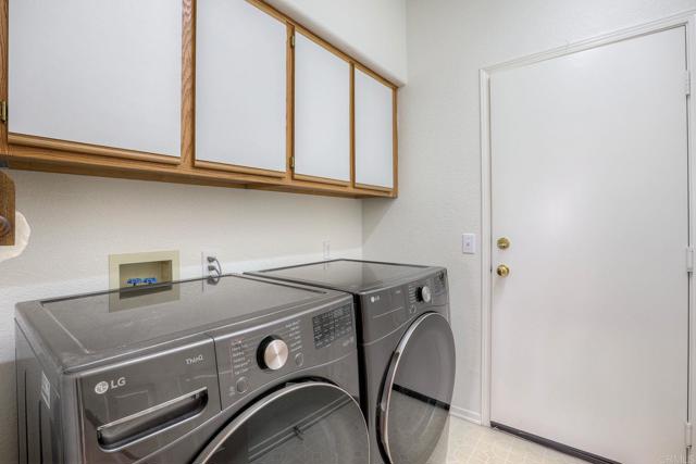 Temecula, California, 92592, United States, 4 Bedrooms Bedrooms, ,2 BathroomsBathrooms,Residential,For Sale,2013727