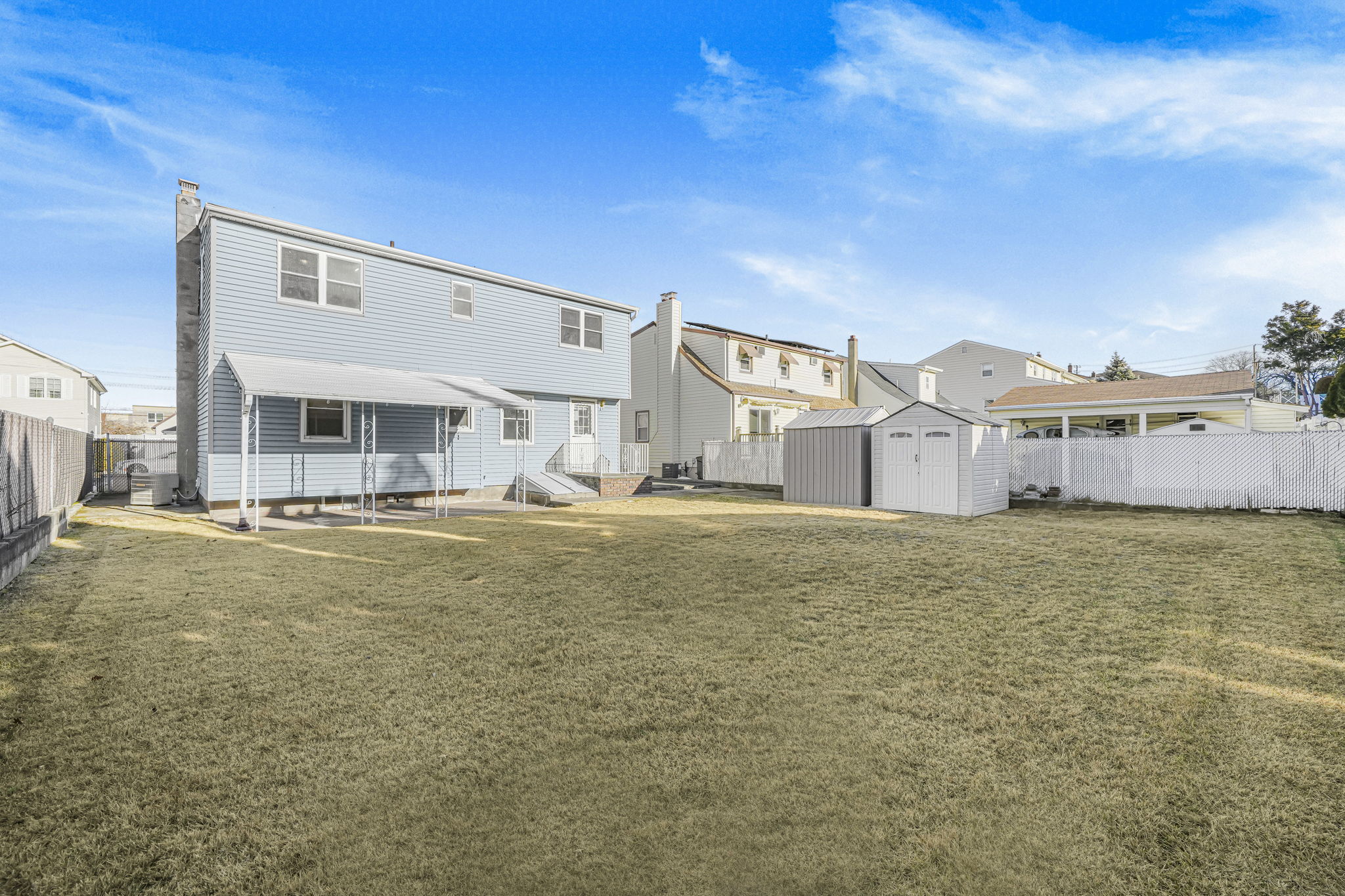 Elmwood Park, New Jersey, 07407, United States, 4 Bedrooms Bedrooms, ,2 BathroomsBathrooms,Residential,For Sale,2009645