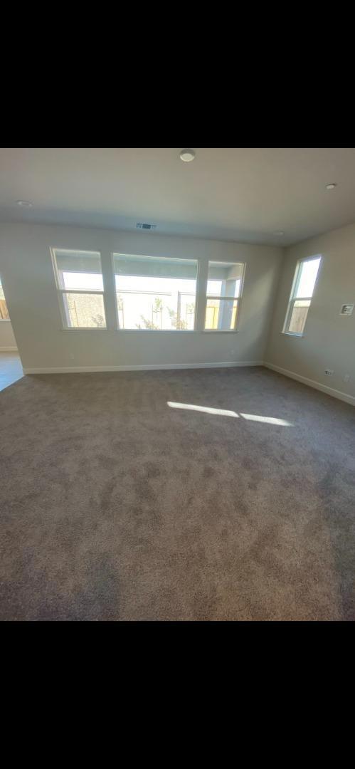 Hollister, California, 95023, United States, 4 Bedrooms Bedrooms, ,3 BathroomsBathrooms,Residential,For Sale,1980715