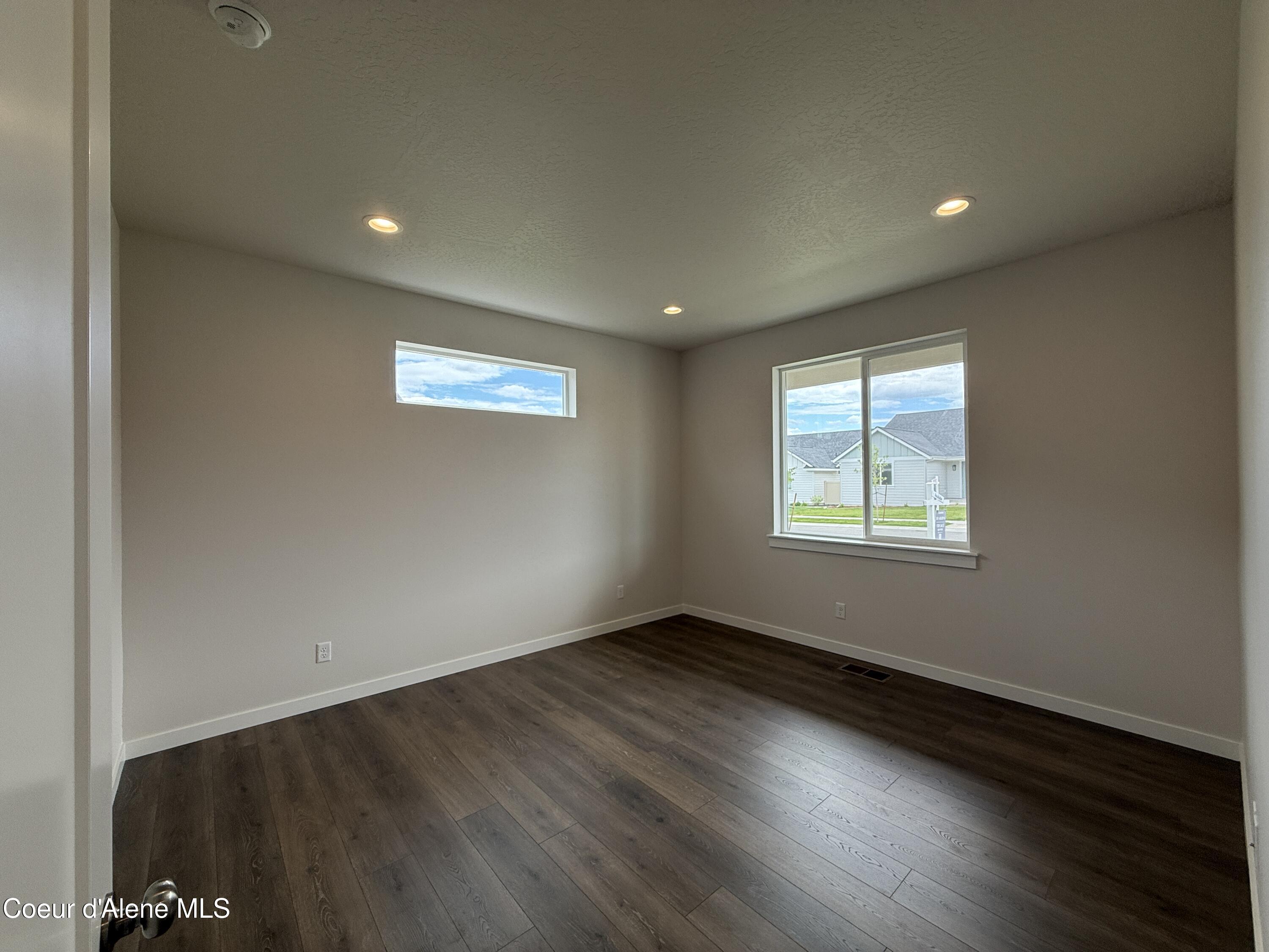 Post Falls, Idaho, 83854, United States, 4 Bedrooms Bedrooms, ,3 BathroomsBathrooms,Residential,For Sale,1927944