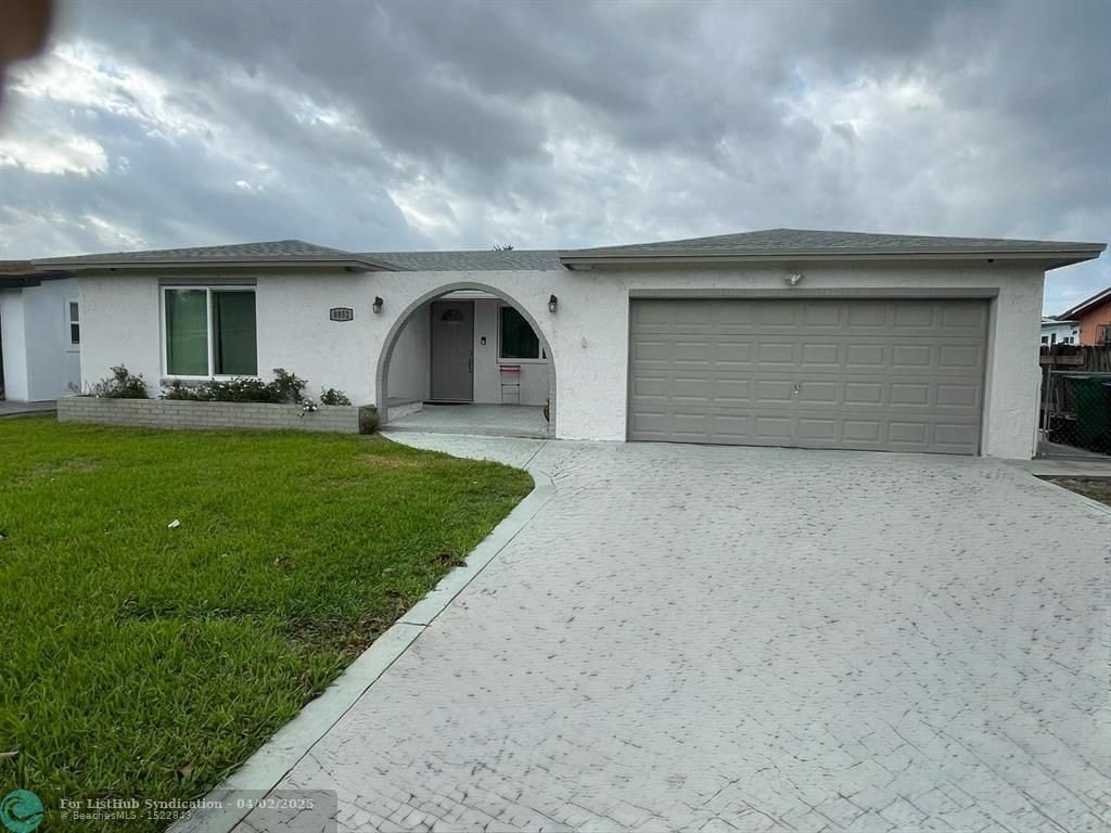 Miramar, Florida, 33025, United States, 3 Bedrooms Bedrooms, ,2 BathroomsBathrooms,Residential,For Sale,1931717